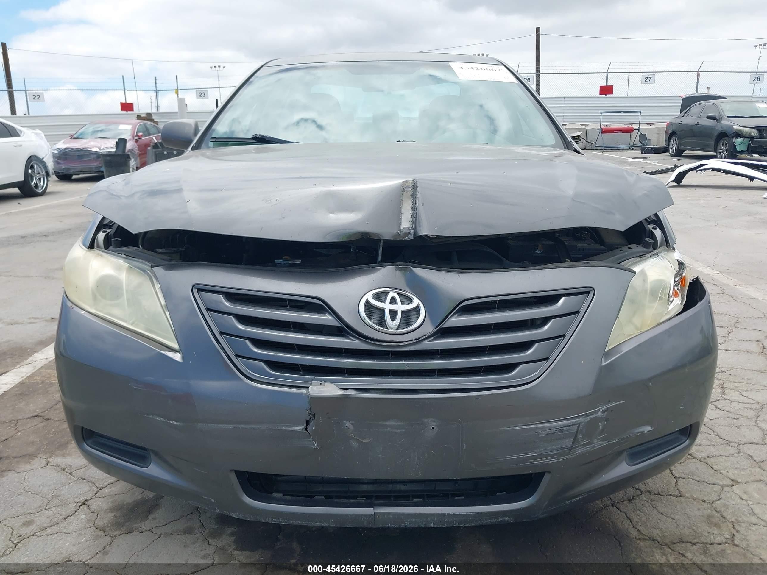 2008 Toyota Camry Le Серый vin: 4T4BE46K88R011991