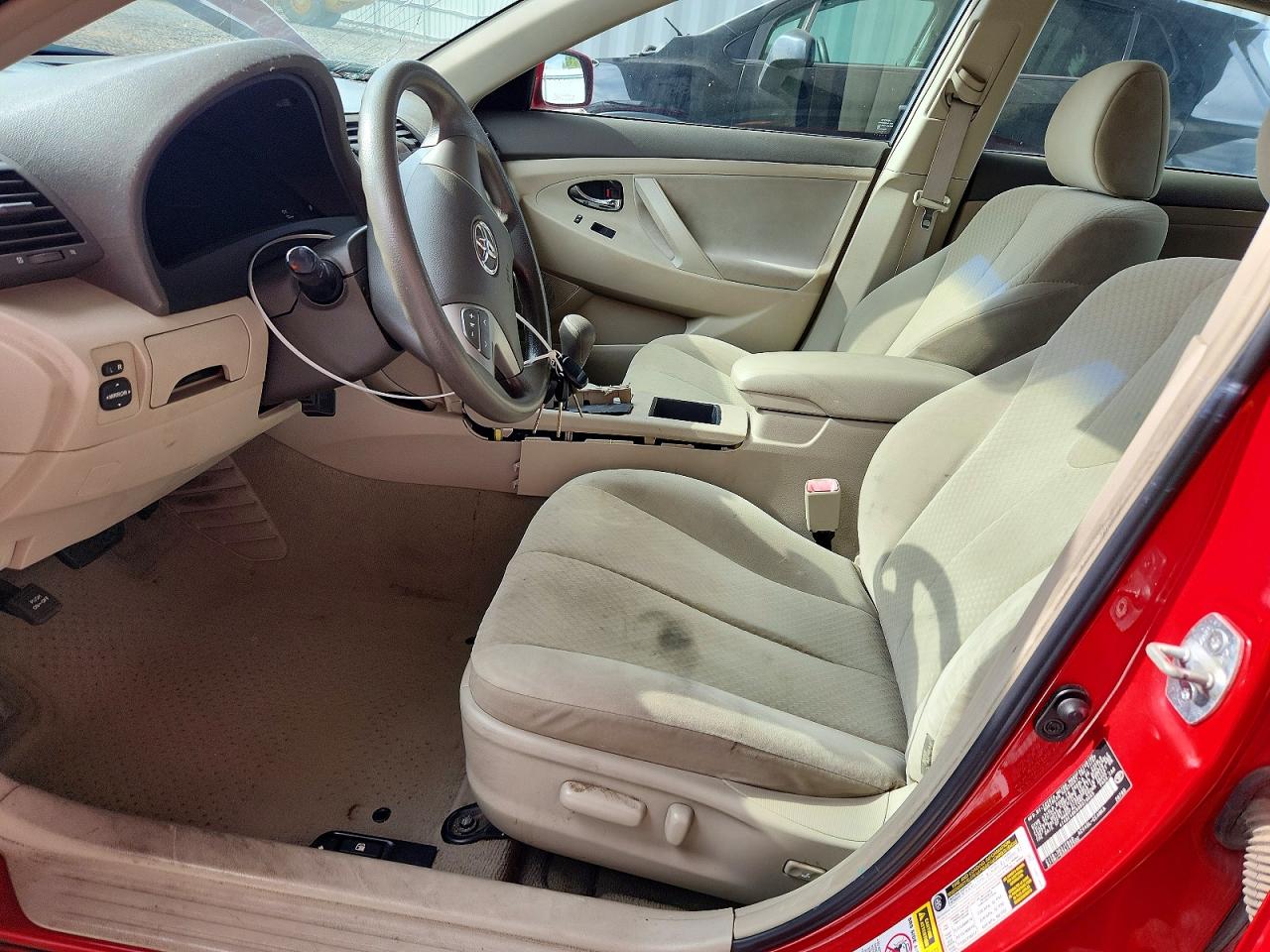 2008 Toyota Camry Le Red vin: 4T4BE46K88R029665