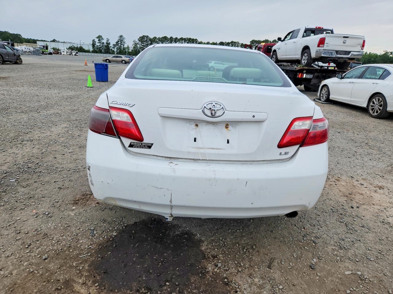 2009 Toyota Camry Le White vin: 4T4BE46K89R048539