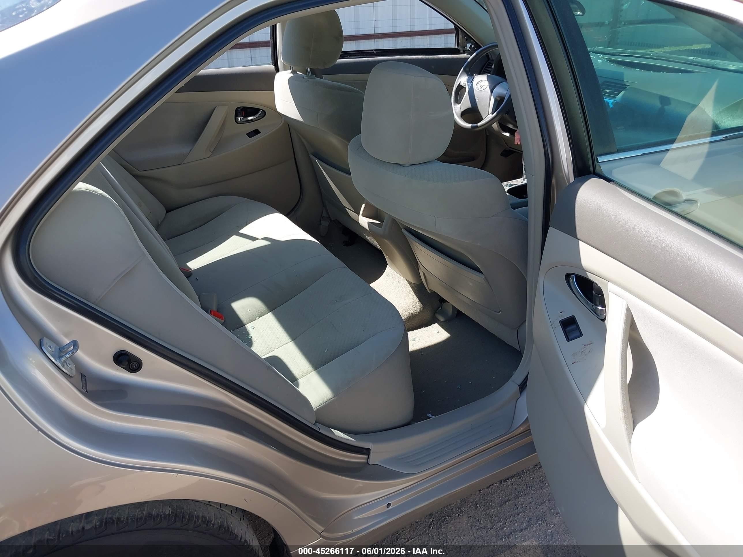 2009 Toyota Camry Le Beige vin: 4T4BE46K89R050338