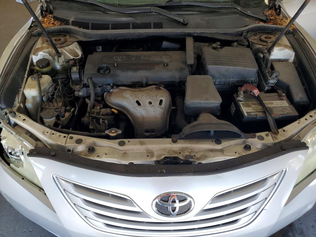 2009 Toyota Camry Le Серебряный vin: 4T4BE46K89R058200