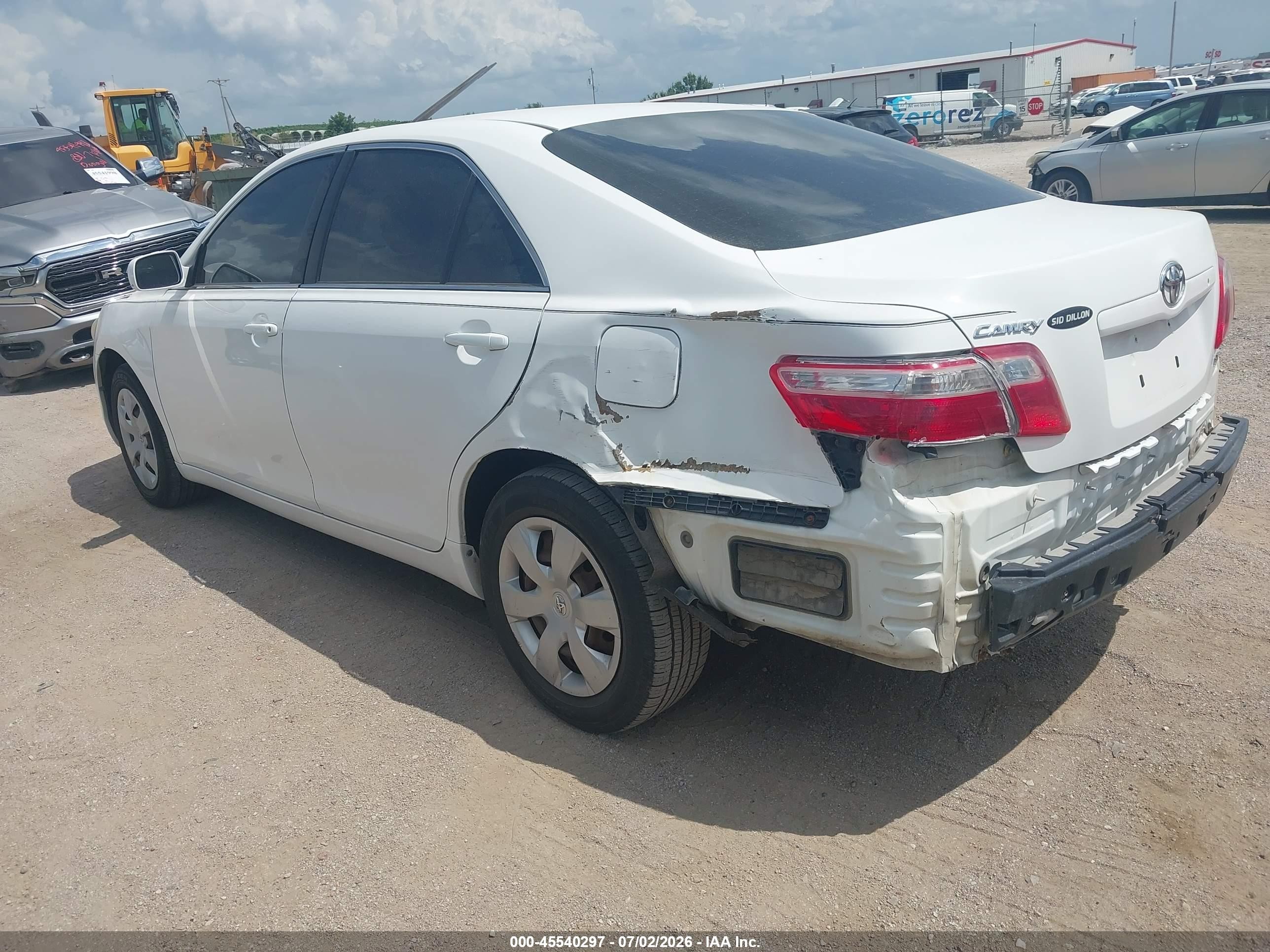 2009 Toyota Camry Le White vin: 4T4BE46K89R060027