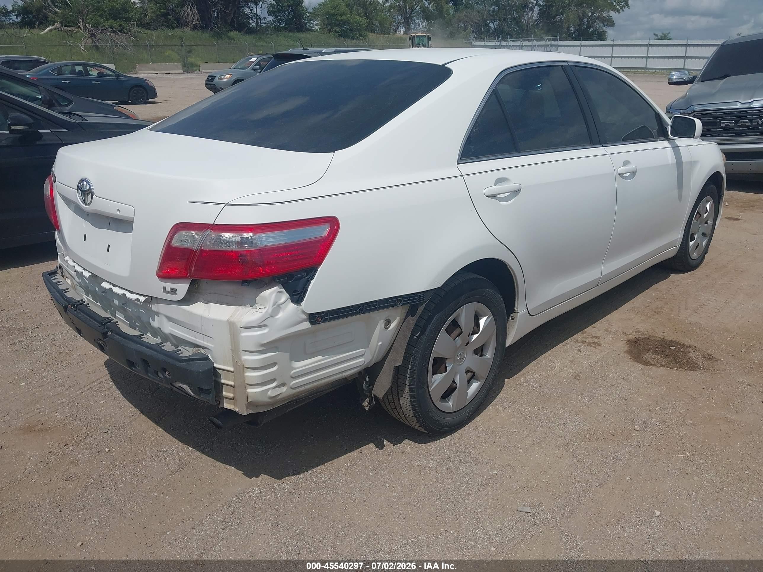 2009 Toyota Camry Le White vin: 4T4BE46K89R060027