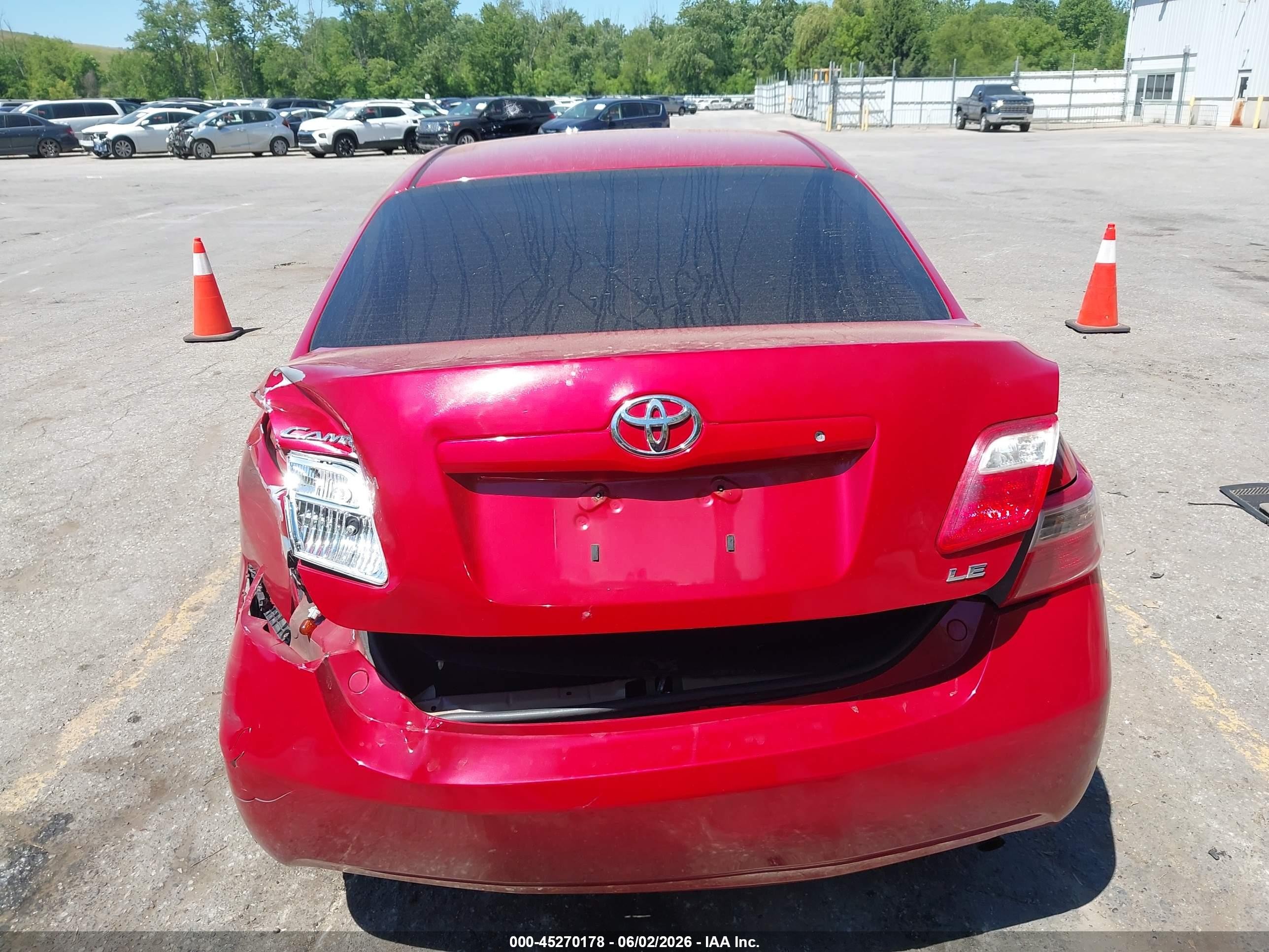 2009 Toyota Camry Le Red vin: 4T4BE46K89R063994