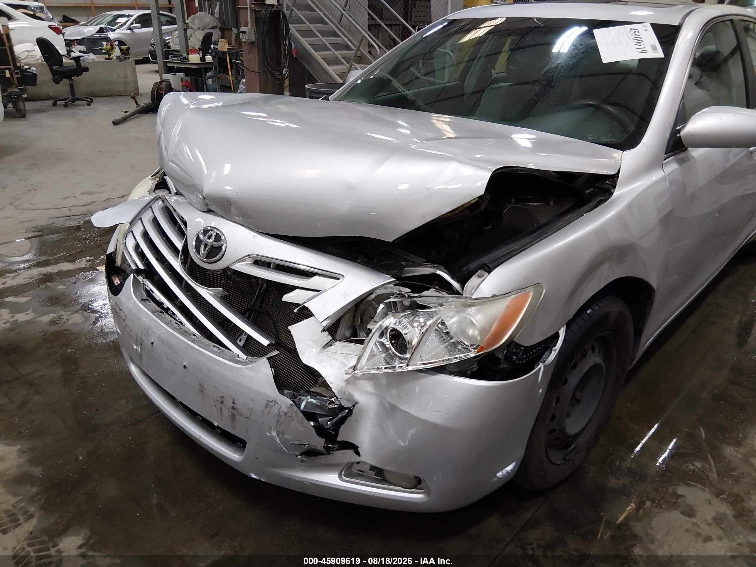 2009 Toyota Camry Le Silver vin: 4T4BE46K89R074316