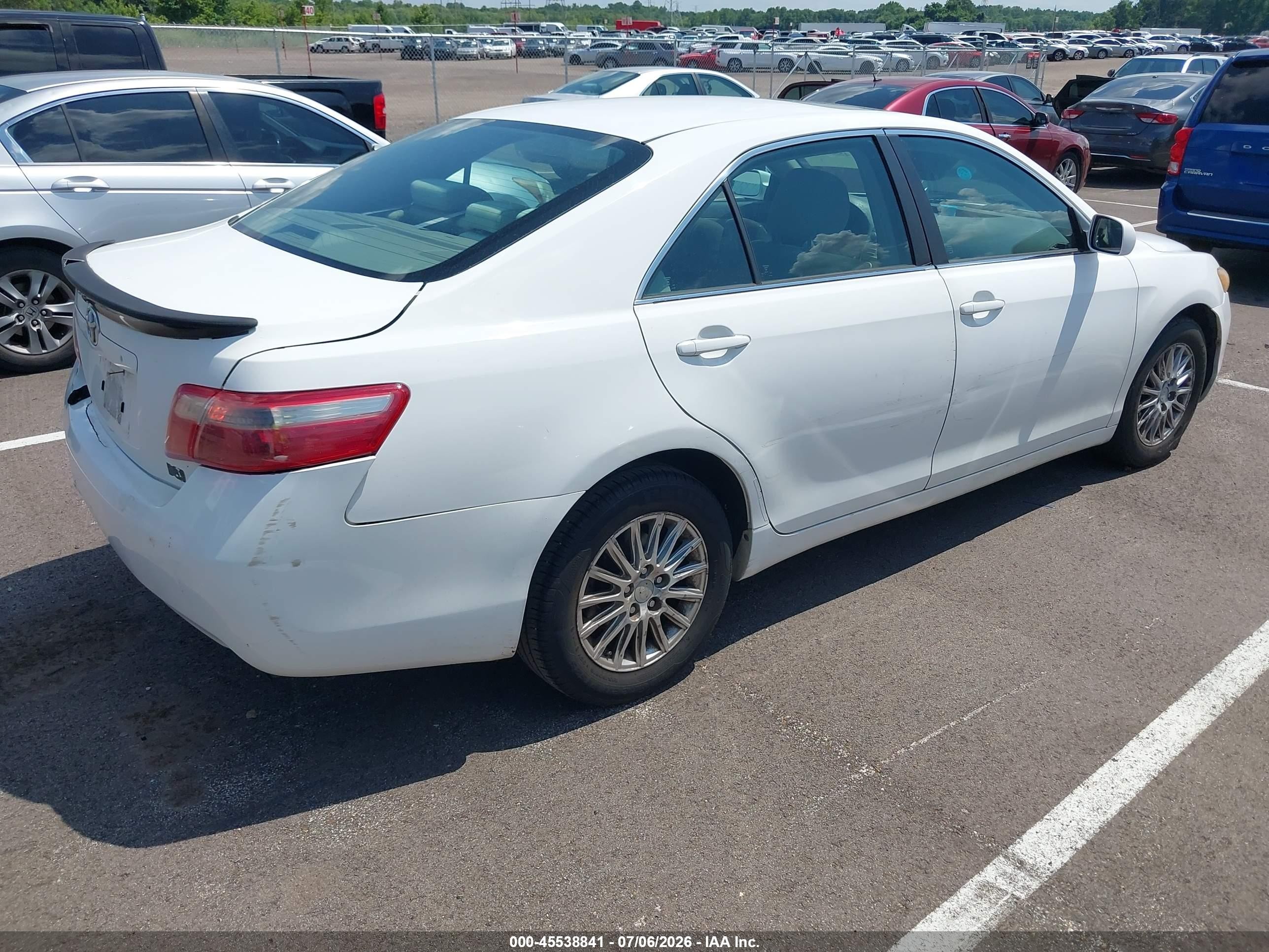 2009 Toyota Camry Le White vin: 4T4BE46K89R074462