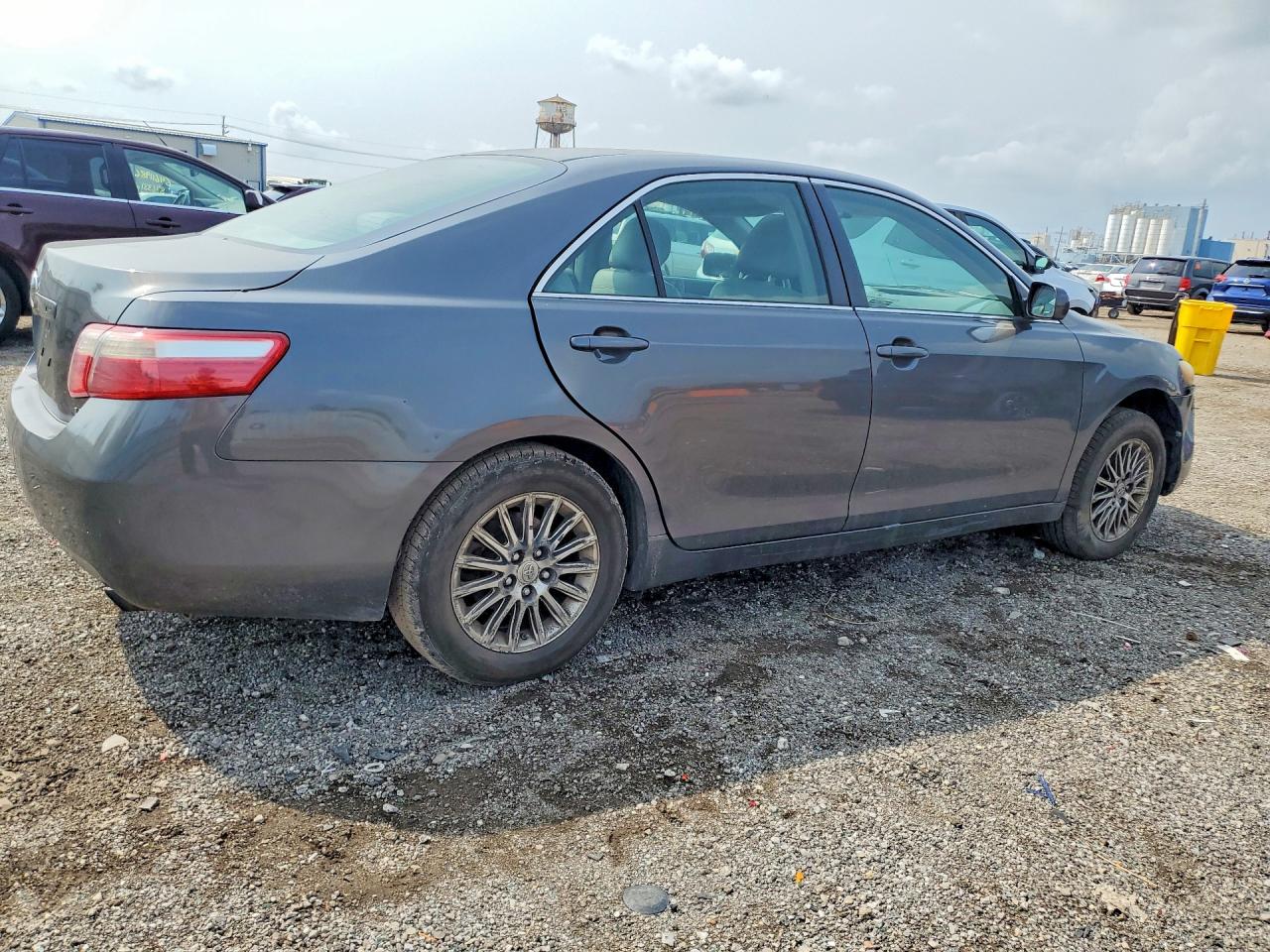 2009 Toyota Camry Le Charcoal vin: 4T4BE46K89R077958
