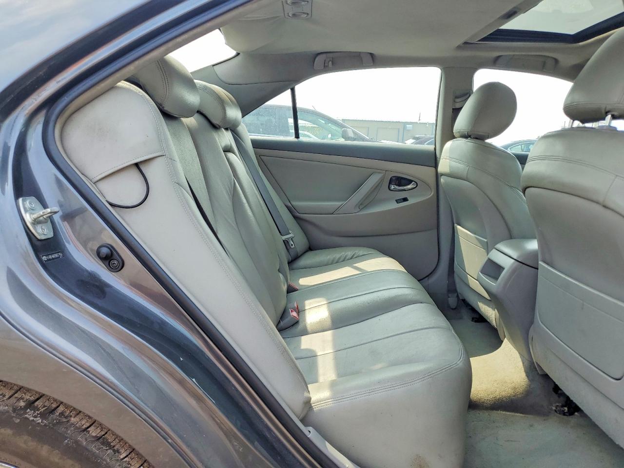 2009 Toyota Camry Le Charcoal vin: 4T4BE46K89R077958