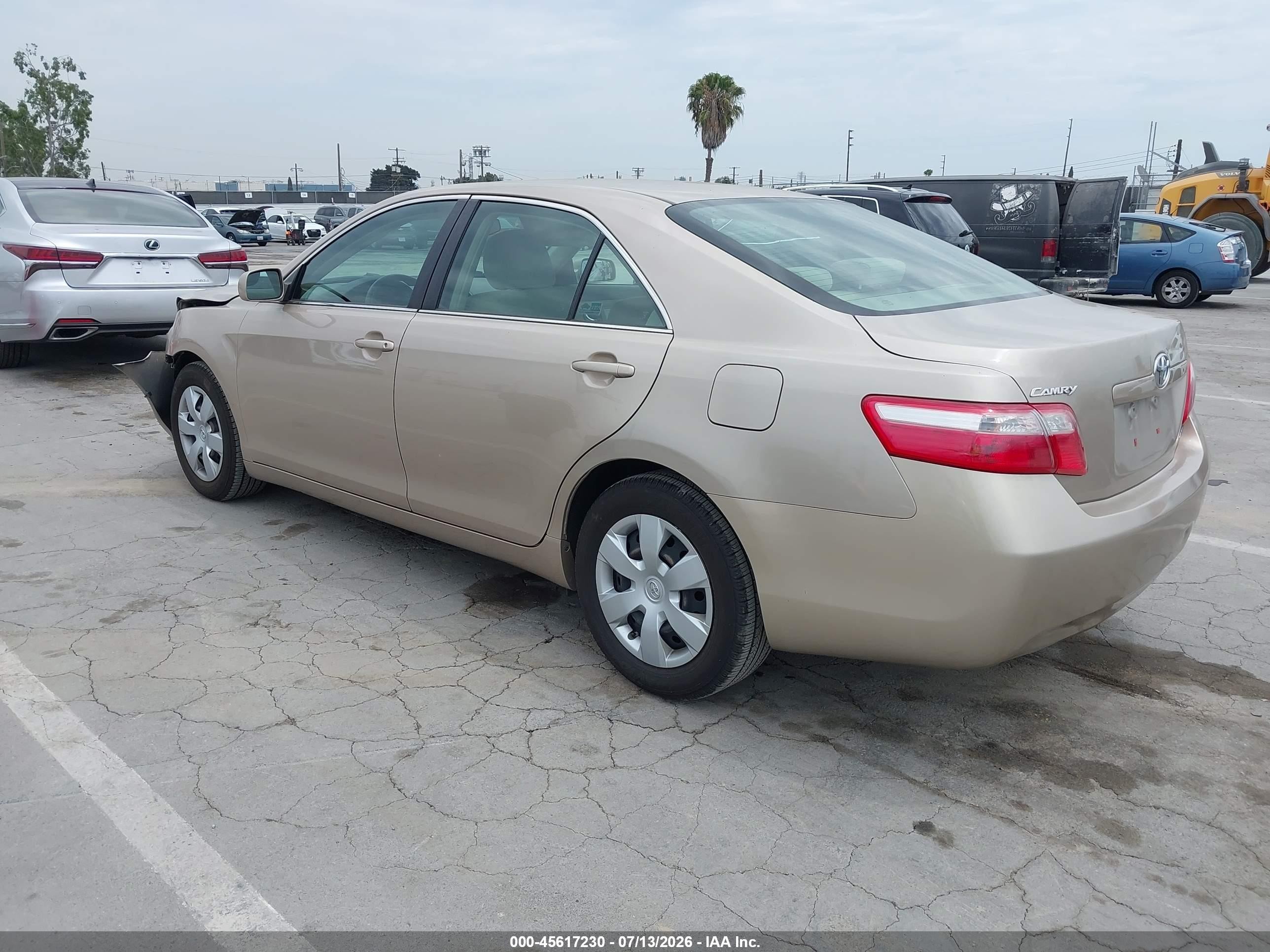 2009 Toyota Camry Le Champagne vin: 4T4BE46K89R087874