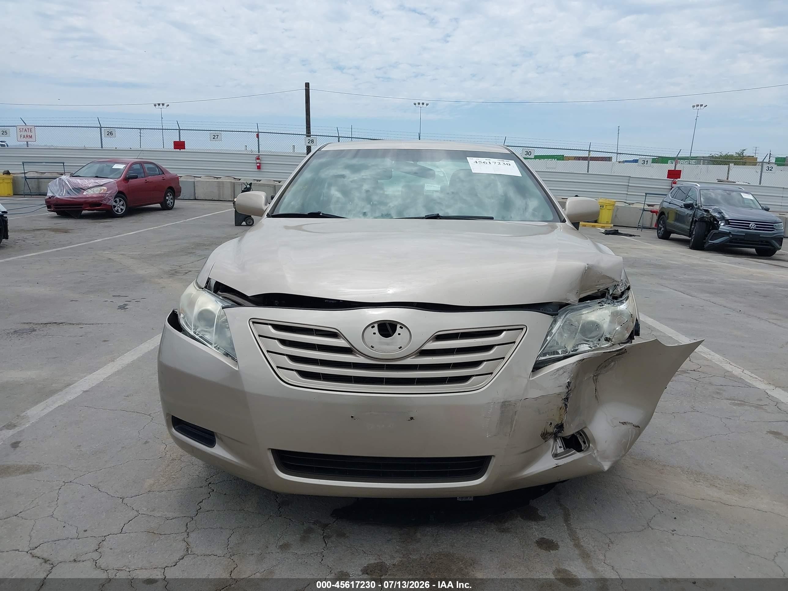 2009 Toyota Camry Le Champagne vin: 4T4BE46K89R087874