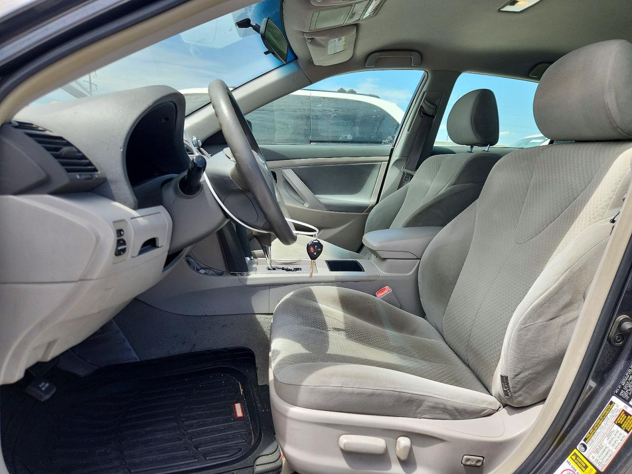 2009 Toyota Camry Le Серый vin: 4T4BE46K89R104110