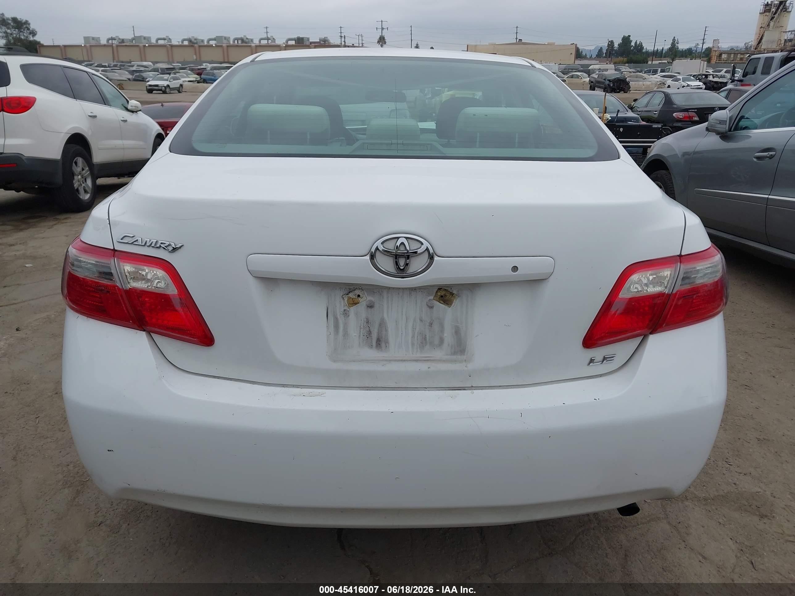 2009 Toyota Camry Le White vin: 4T4BE46K89R108724
