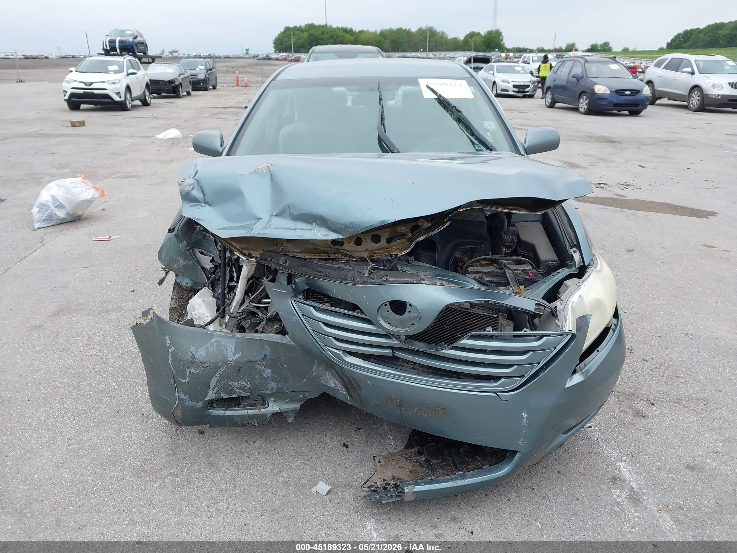 2009 Toyota Camry Le Light Blue vin: 4T4BE46K89R115382