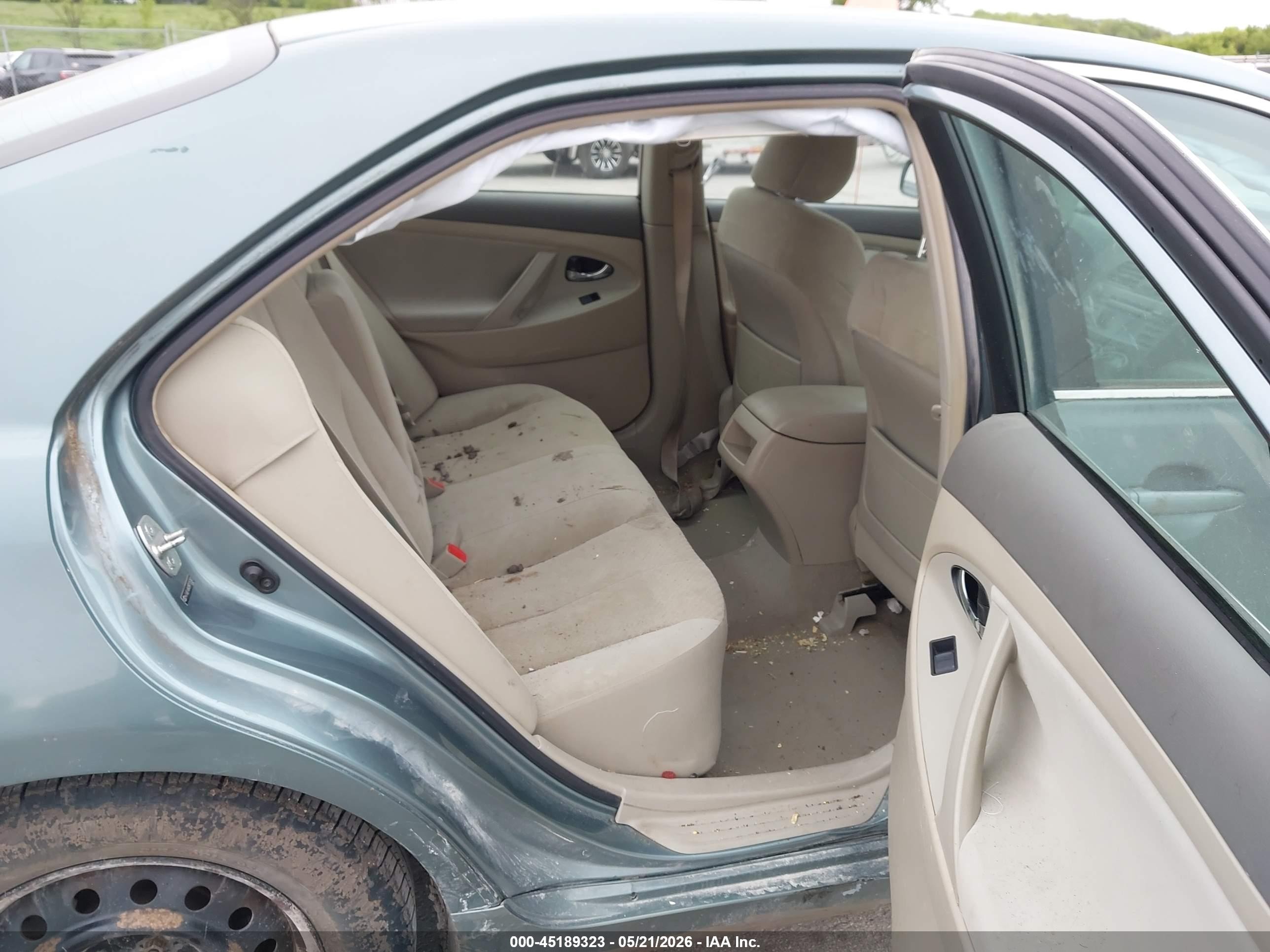 2009 Toyota Camry Le Light Blue vin: 4T4BE46K89R115382