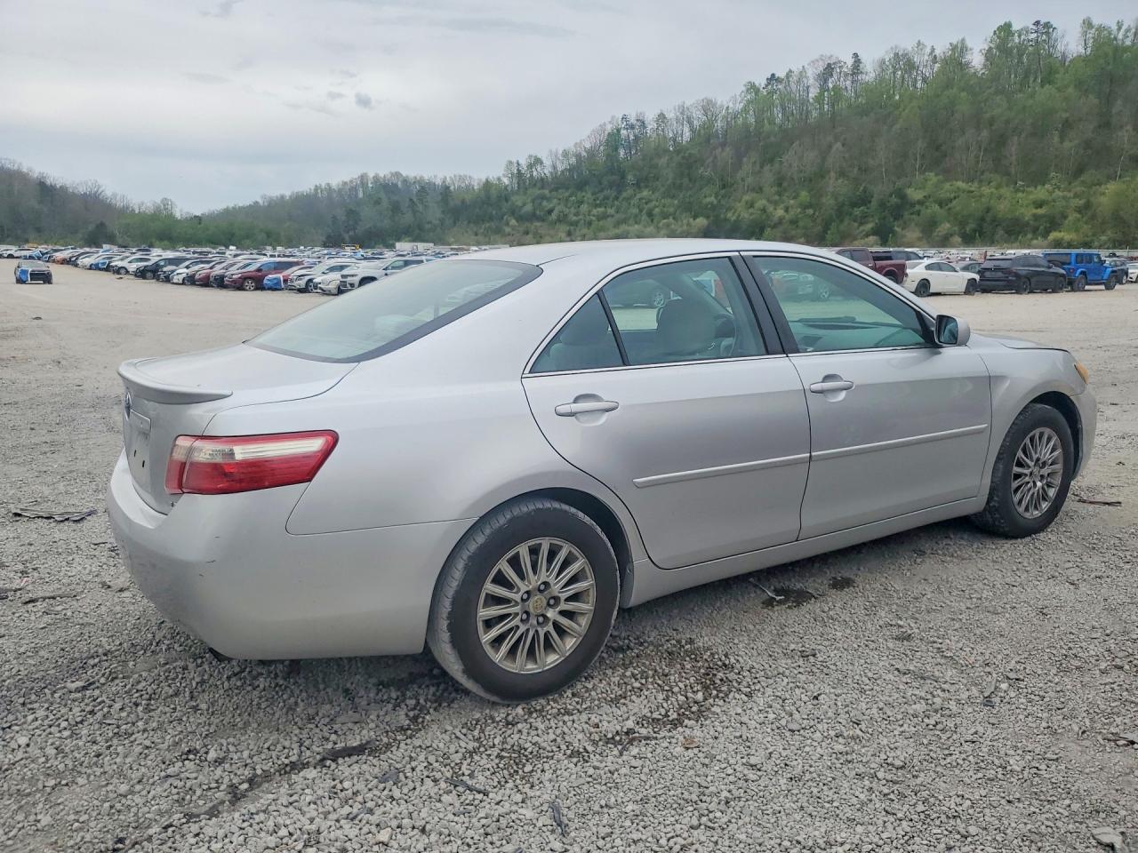2009 Toyota Camry Le Silver vin: 4T4BE46K89R121814