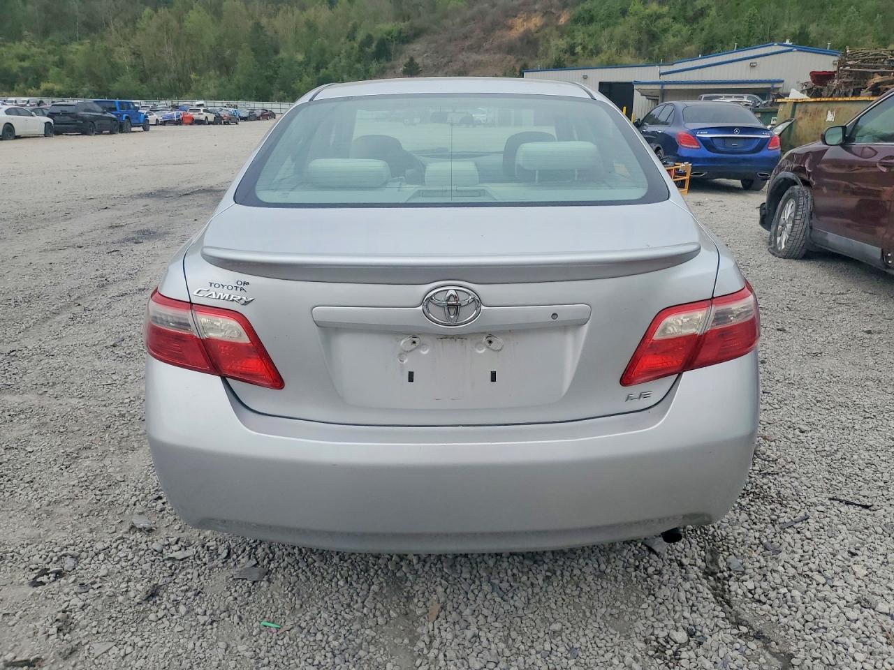 2009 Toyota Camry Le Silver vin: 4T4BE46K89R121814