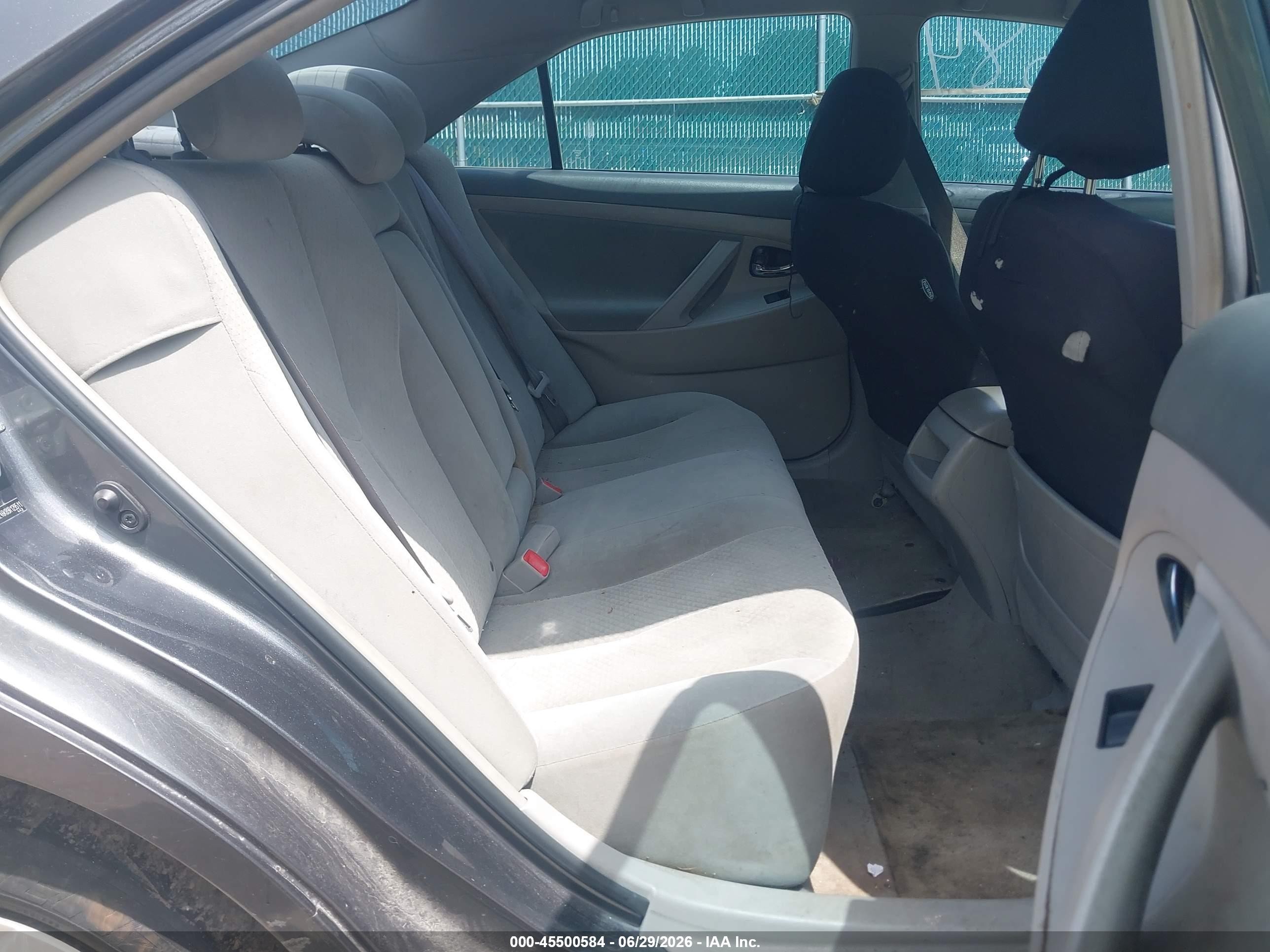 2009 Toyota Camry Le Gray vin: 4T4BE46K89R129511