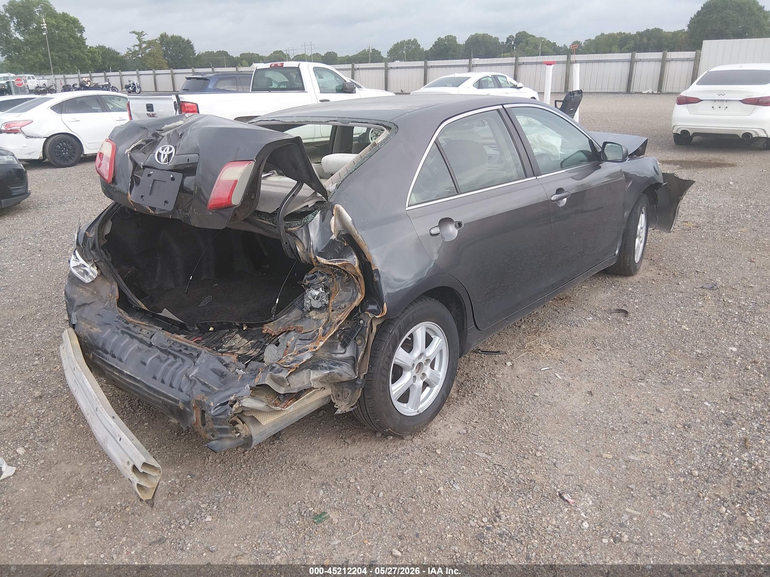 2007 Toyota Camry Le Gray vin: 4T4BE46K97R008855