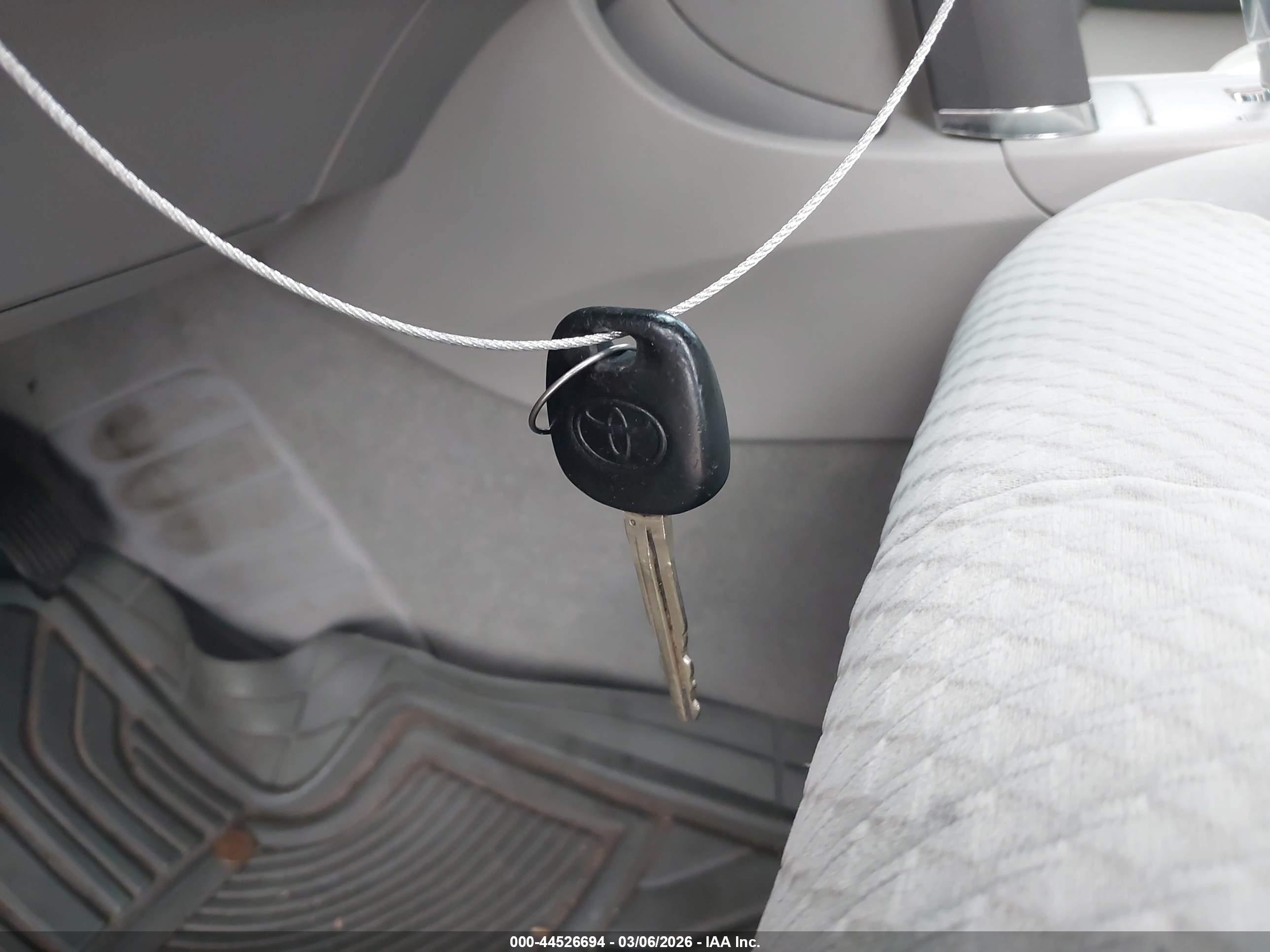 2007 Toyota Camry Ce Silver vin: 4T4BE46K97R010282