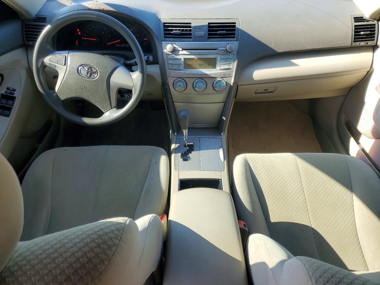 2008 Toyota Camary Серебряный vin: 4T4BE46K98R013863