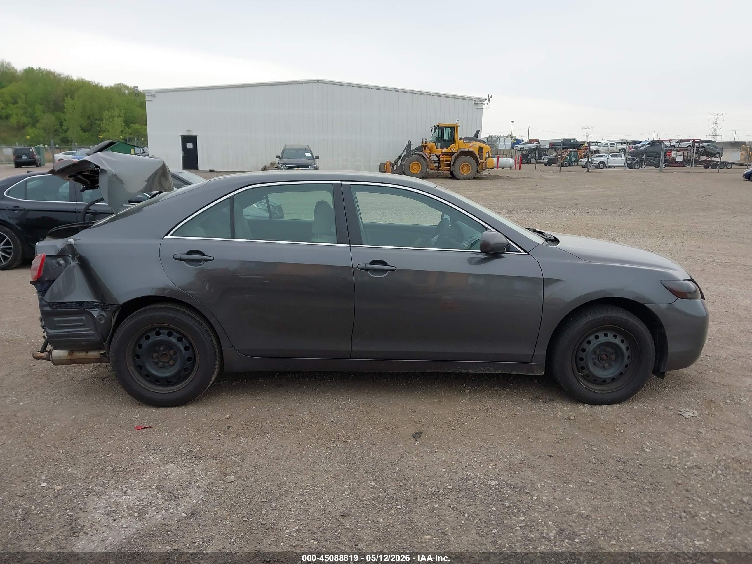 2008 Toyota Camry Le Gray vin: 4T4BE46K98R026452