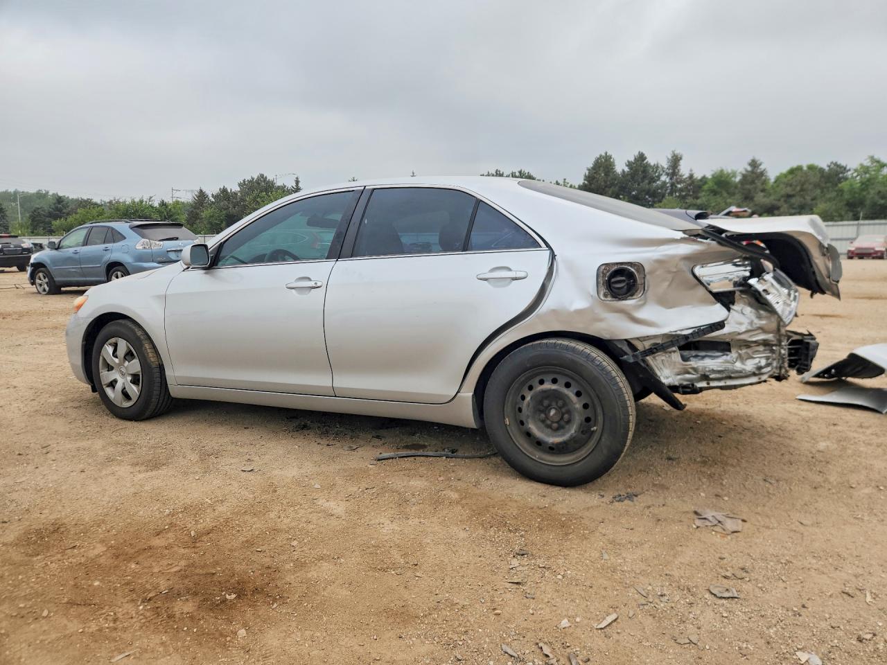 2008 Toyota Camry Le Silver vin: 4T4BE46K98R028136