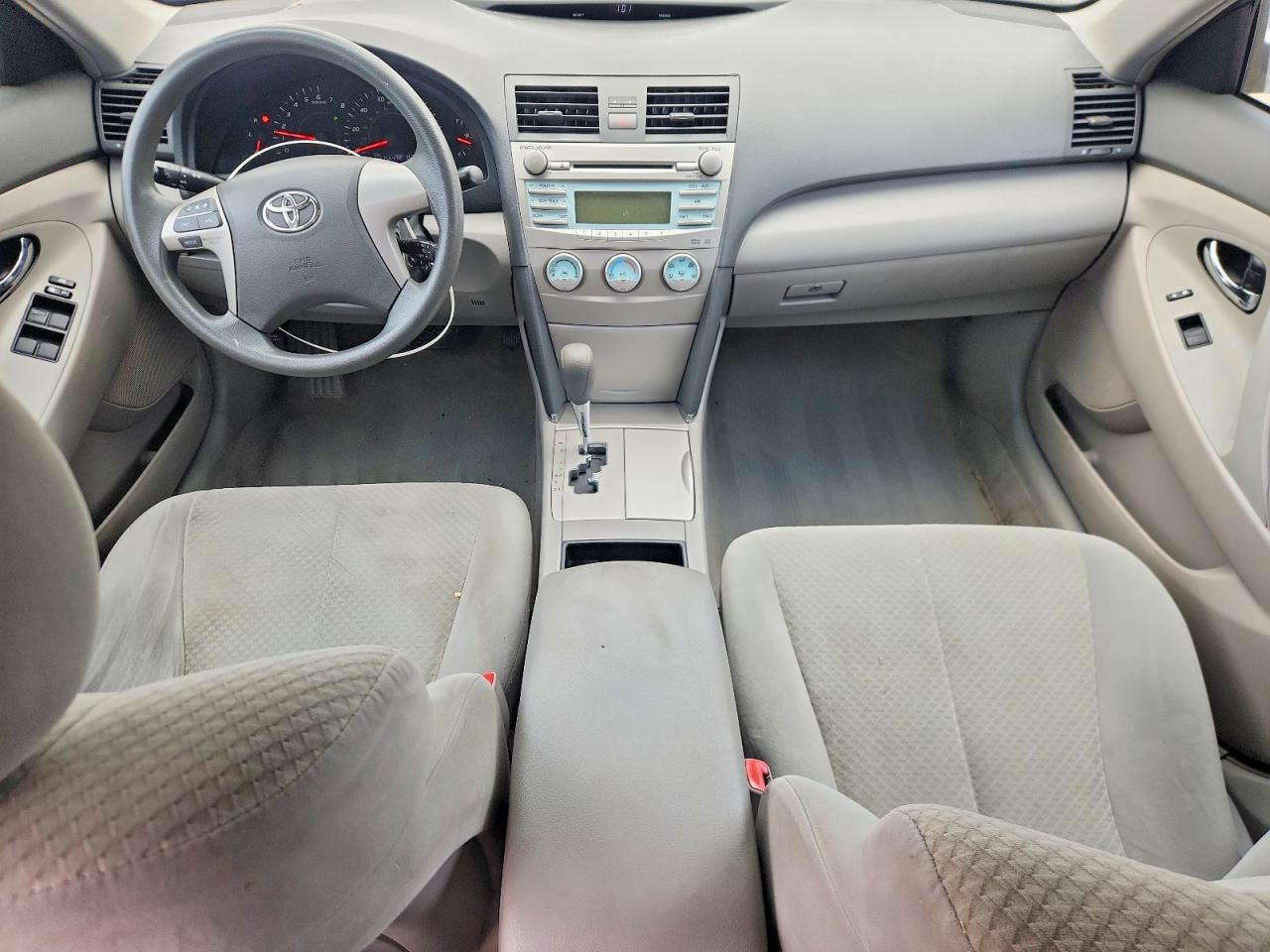 2008 Toyota Camry Le Silver vin: 4T4BE46K98R028136