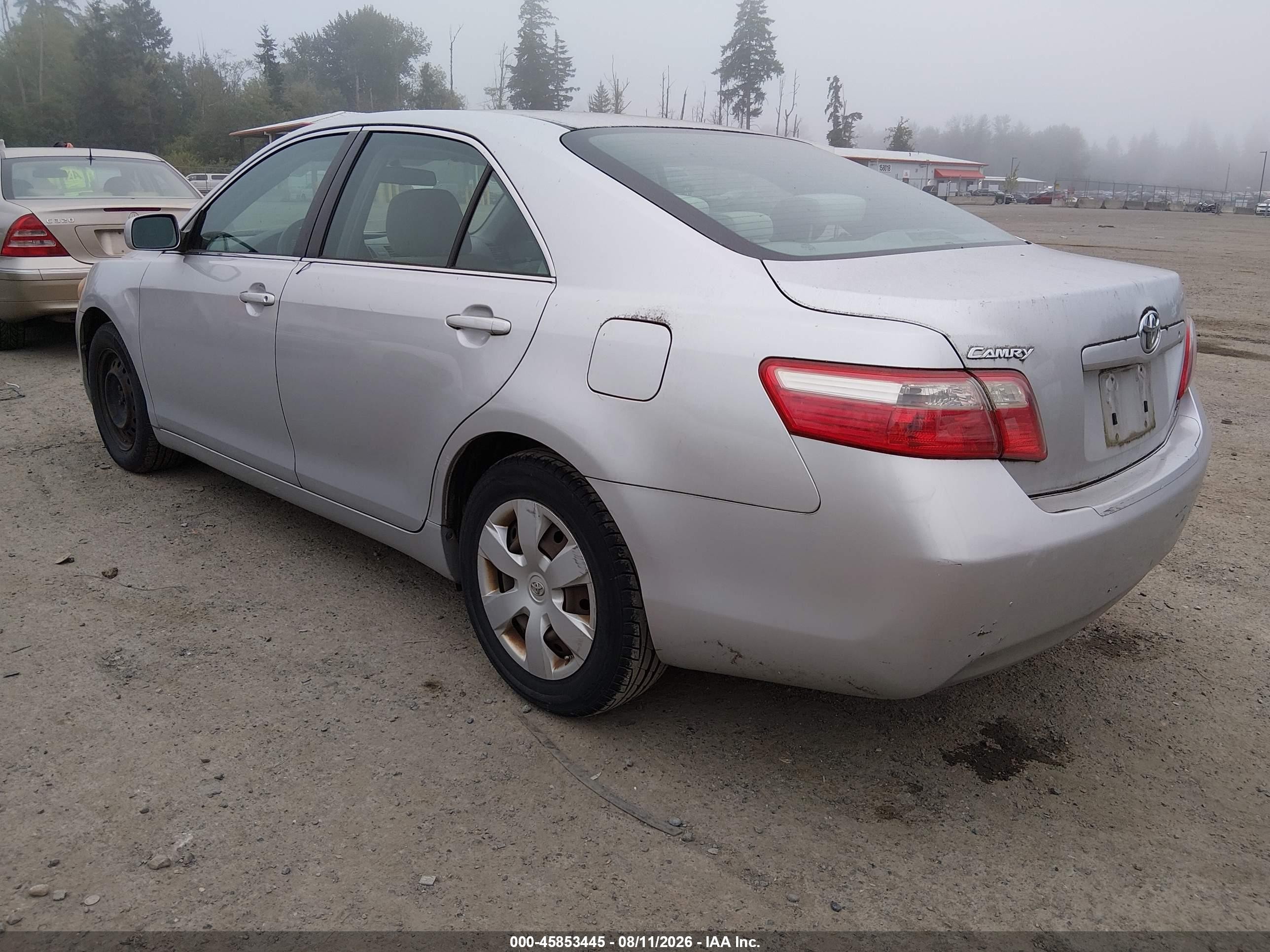 2008 Toyota Camry Le Silver vin: 4T4BE46K98R035247