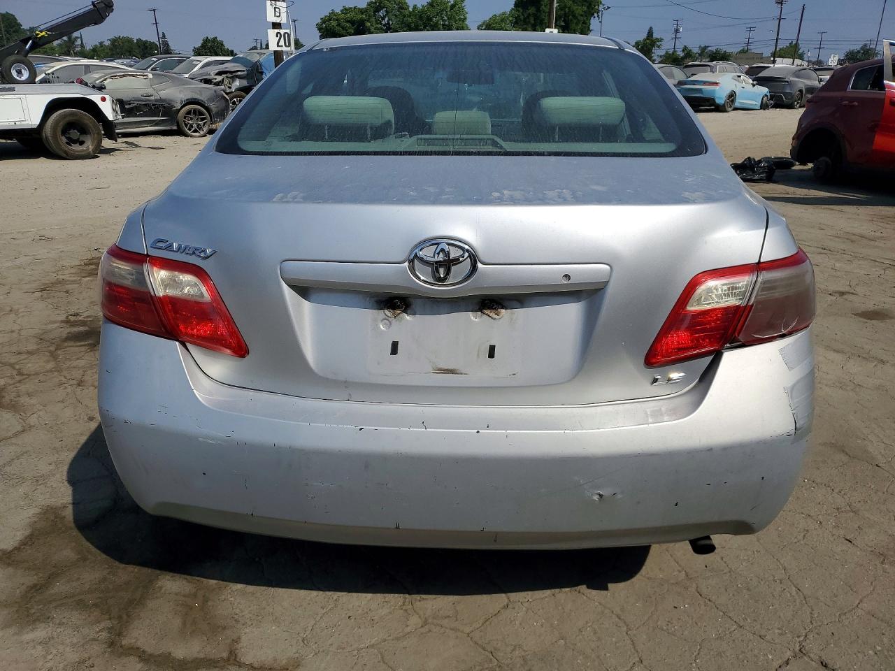 2009 Toyota Camry Le Серебряный vin: 4T4BE46K99R052731
