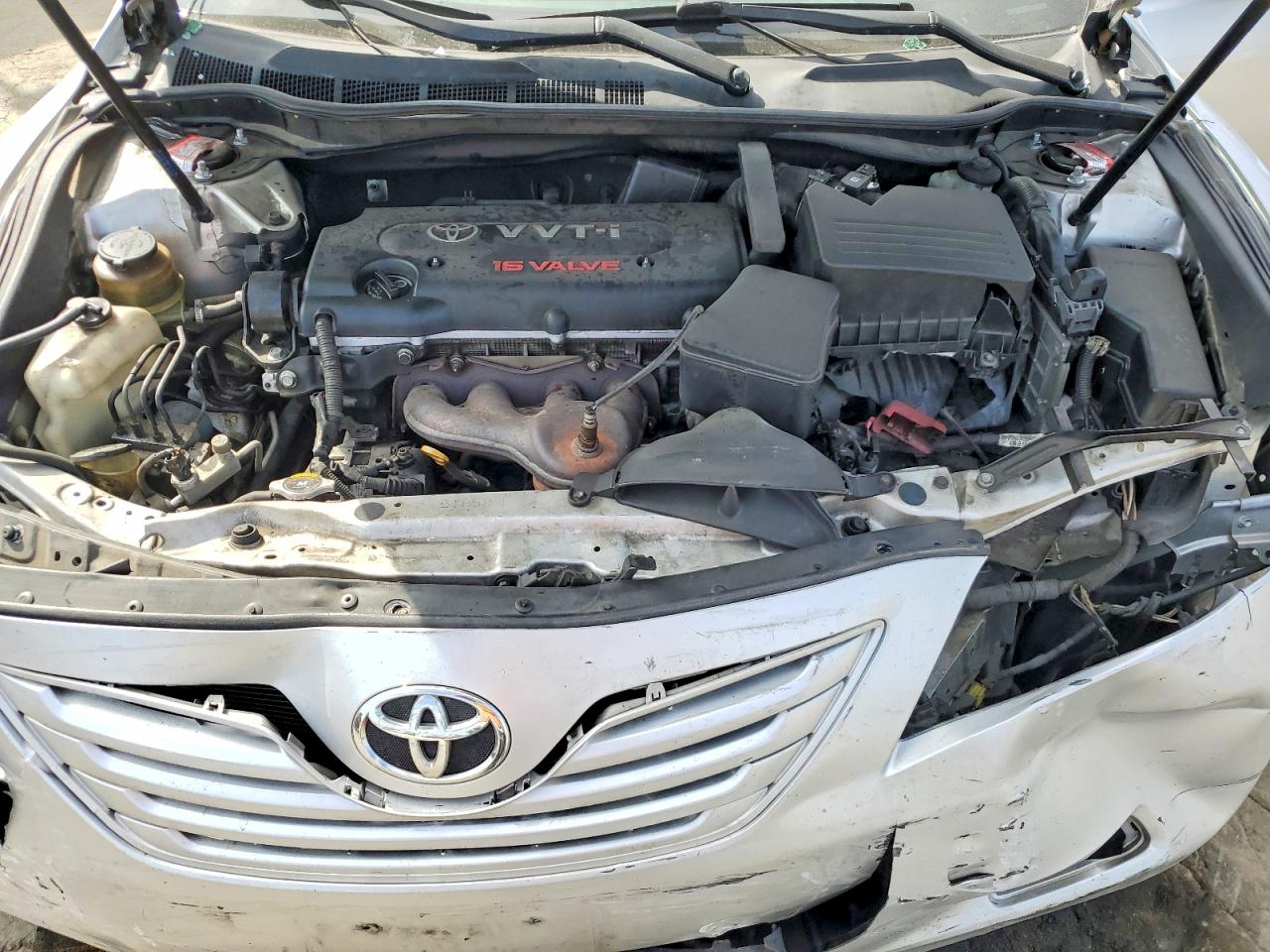 2009 Toyota Camry Le Серебряный vin: 4T4BE46K99R052731