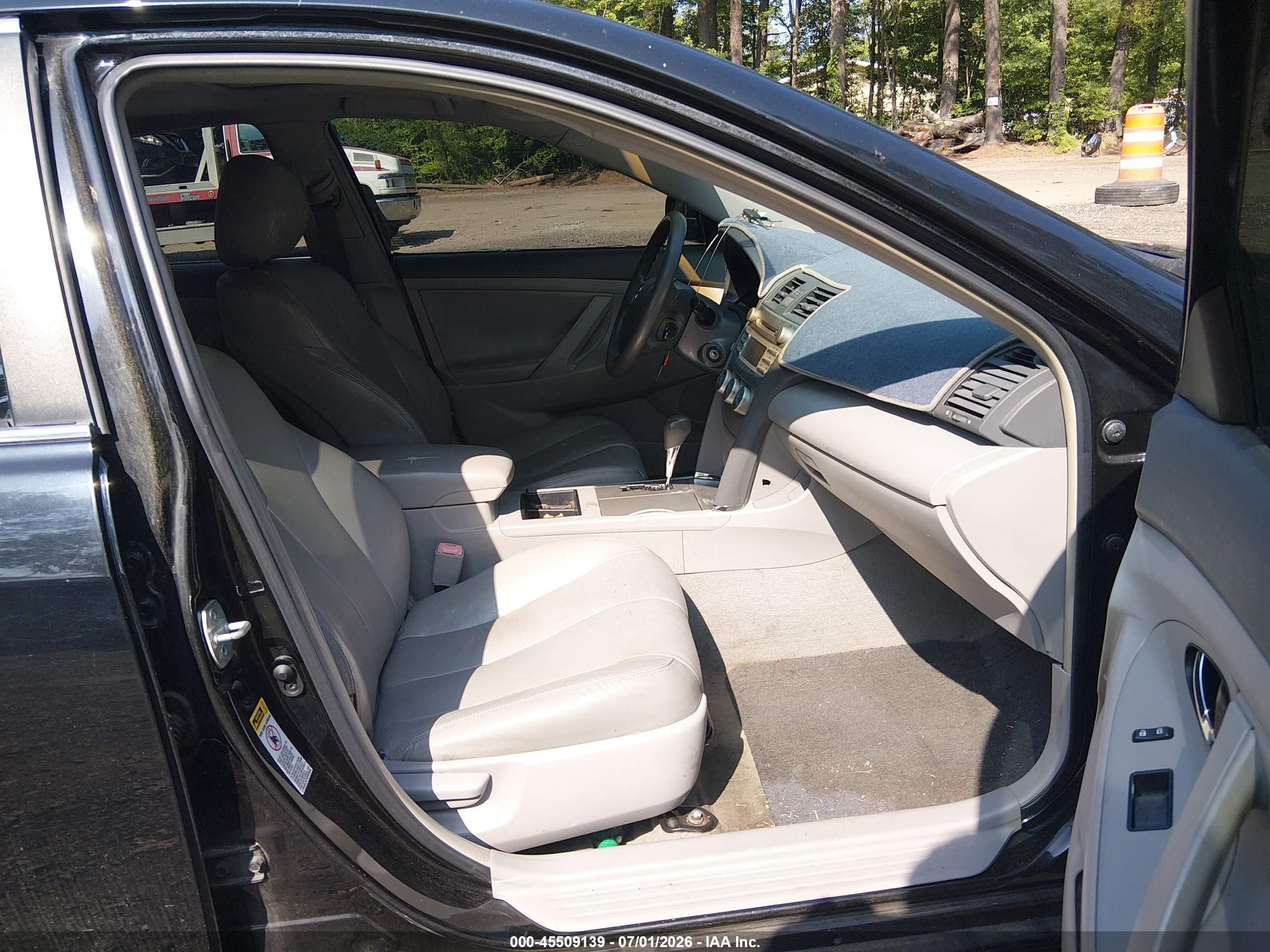 2009 Toyota Camry Le Black vin: 4T4BE46K99R053085