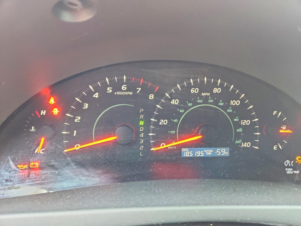 2009 Toyota Camry Le Золотой vin: 4T4BE46K99R057945