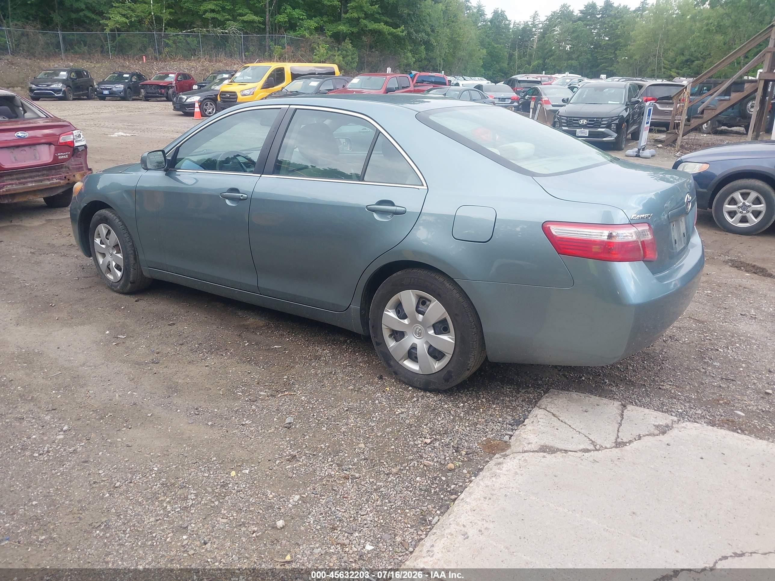 2009 Toyota Camry Le Green vin: 4T4BE46K99R058495