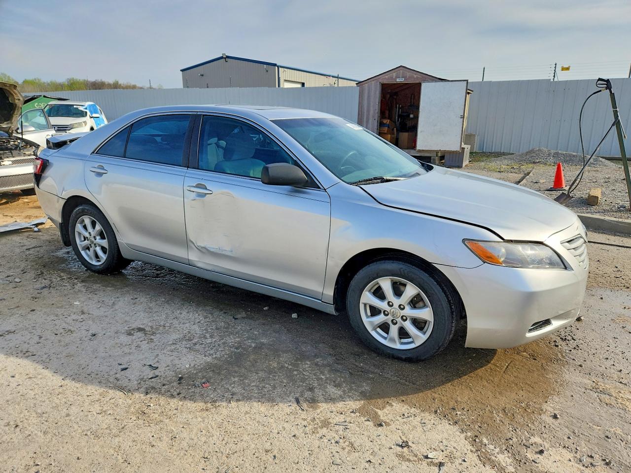 2009 Toyota Camry Le Серебряный vin: 4T4BE46K99R081257