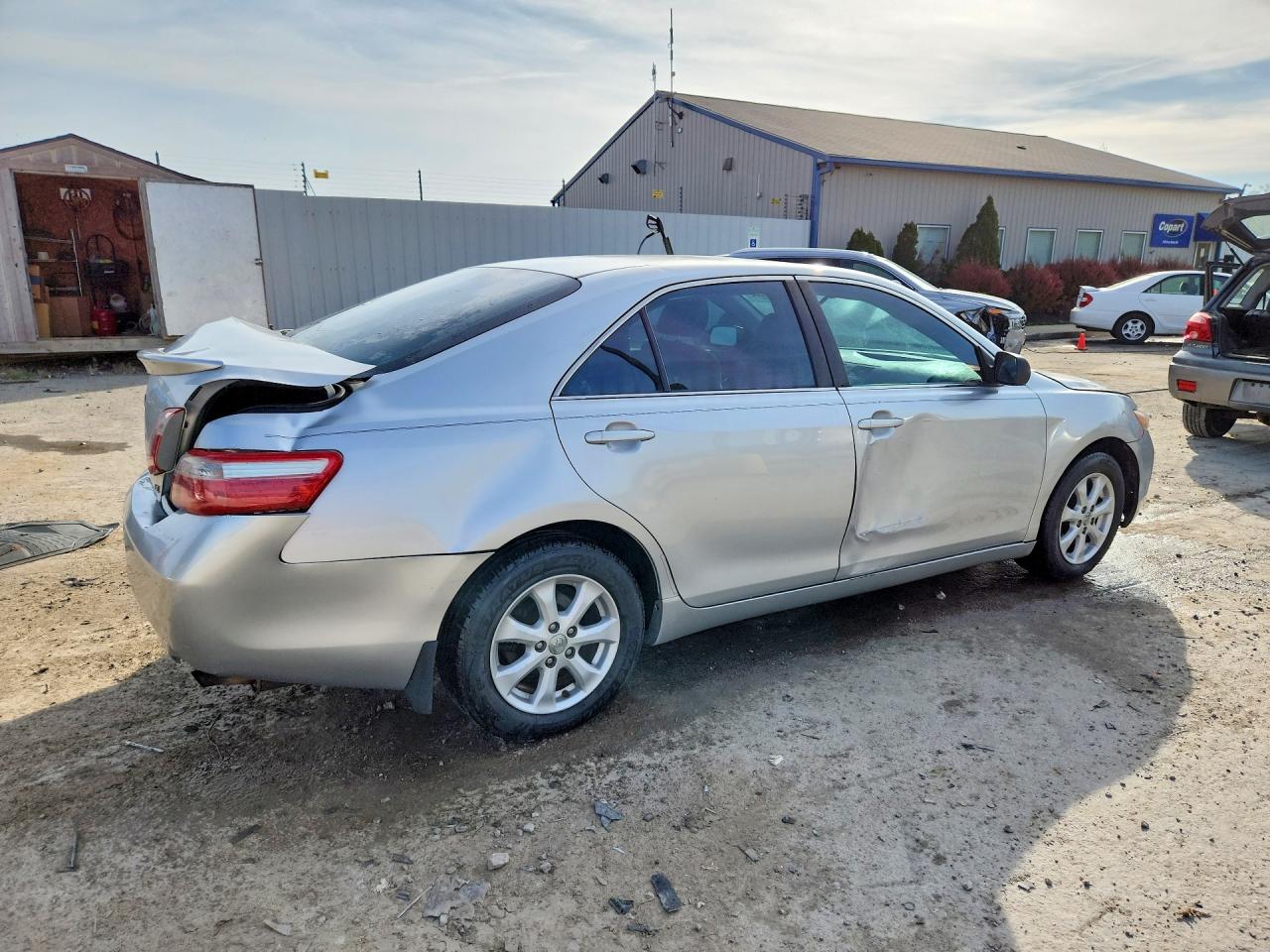 2009 Toyota Camry Le Серебряный vin: 4T4BE46K99R081257