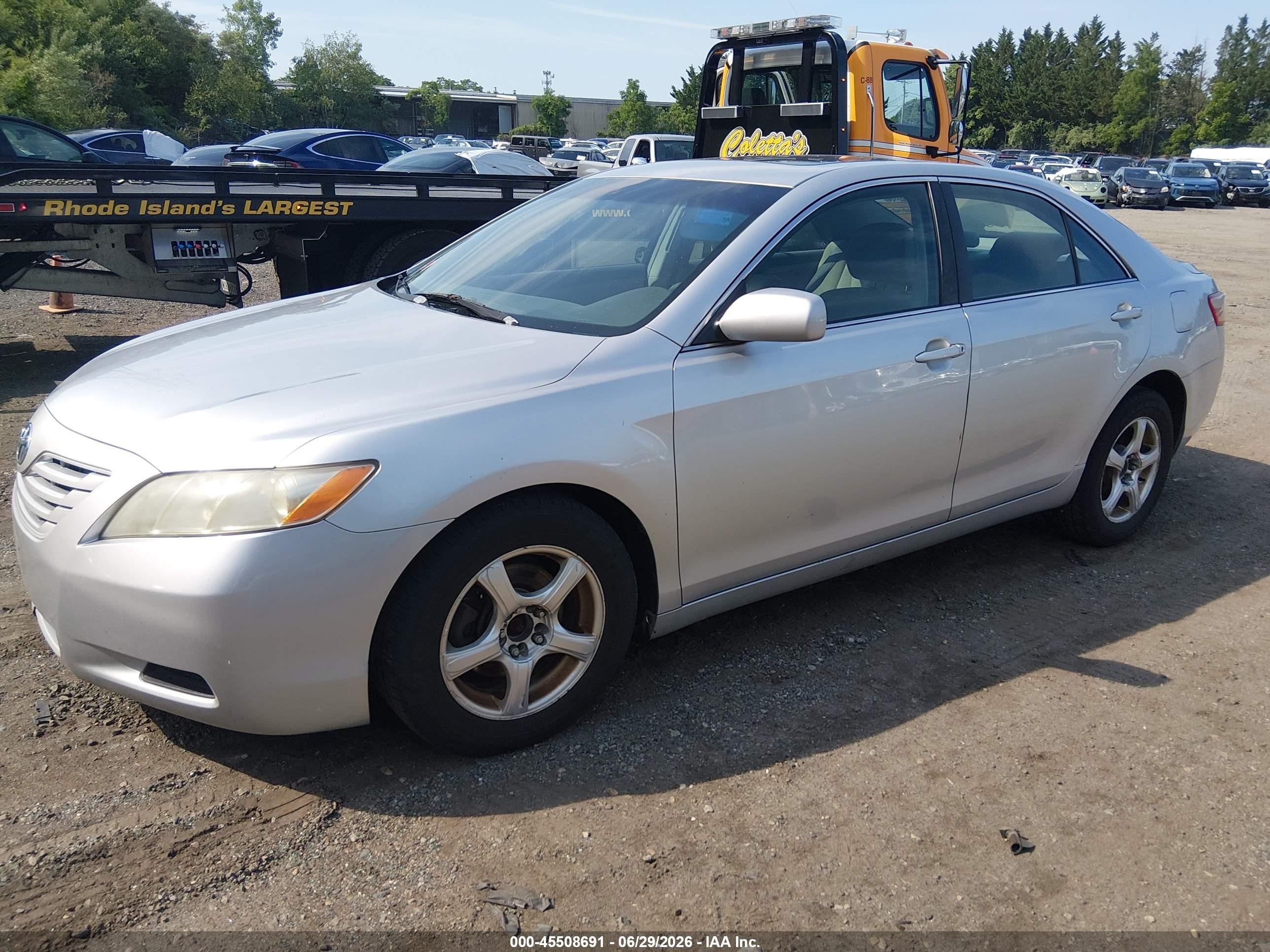 2009 Toyota Camry Le Silver vin: 4T4BE46K99R084773