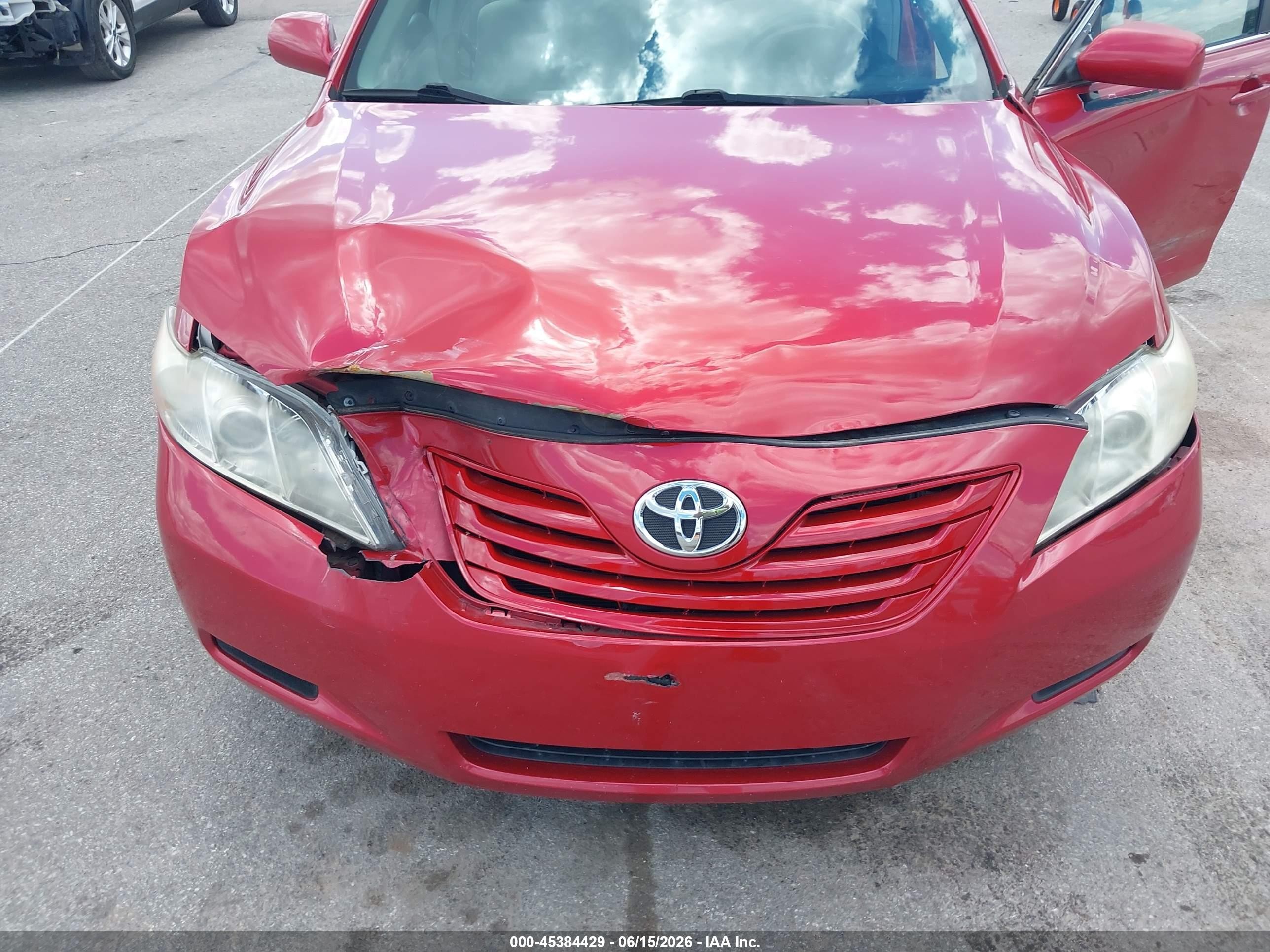 2009 Toyota Camry Le Red vin: 4T4BE46K99R086748