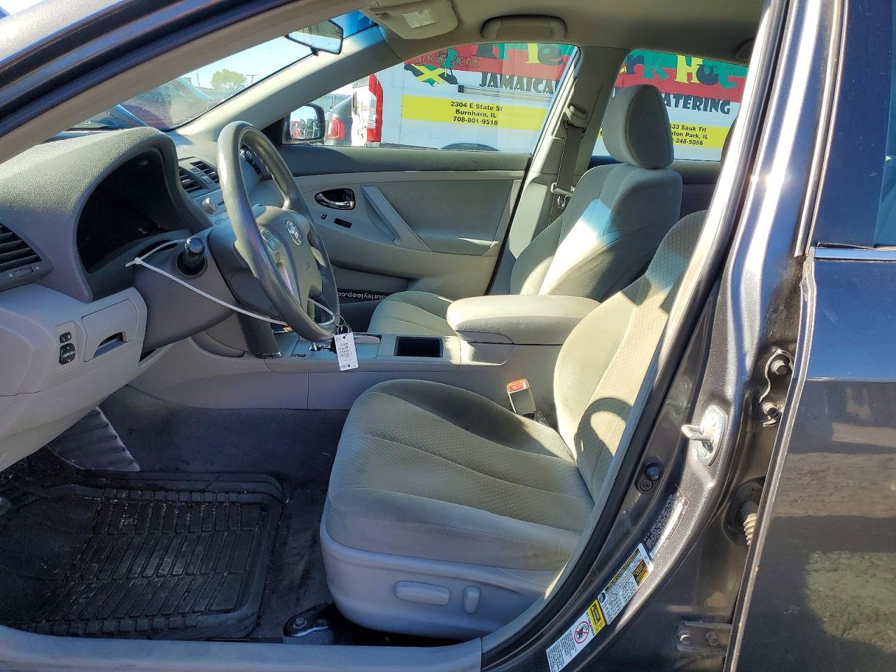 2009 Toyota Camry Le Charcoal vin: 4T4BE46K99R097510