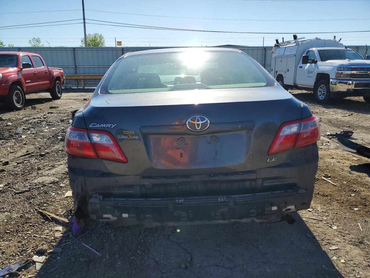 2009 Toyota Camry Le Charcoal vin: 4T4BE46K99R097510