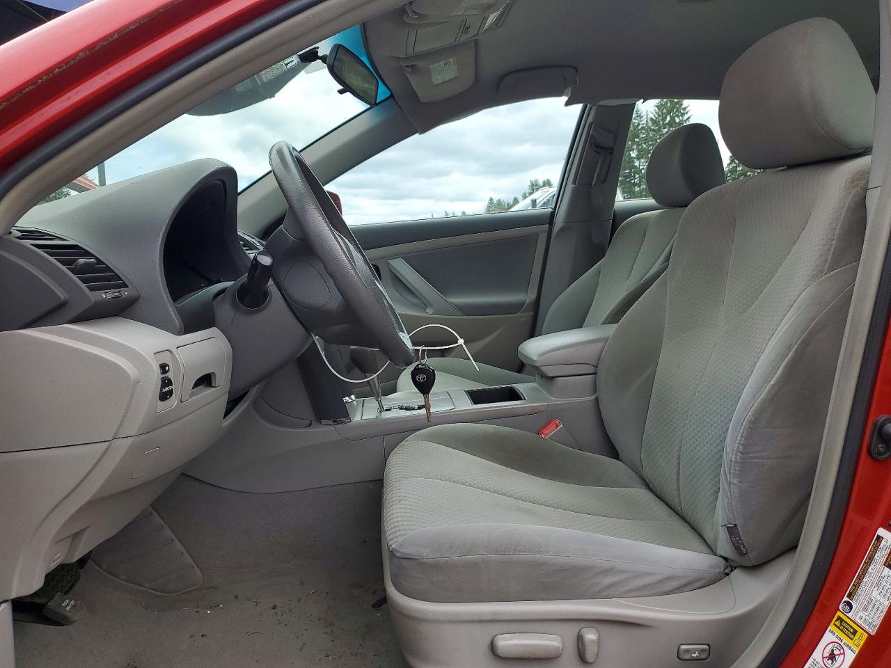 2009 Toyota Camry Le Red vin: 4T4BE46K99R105959