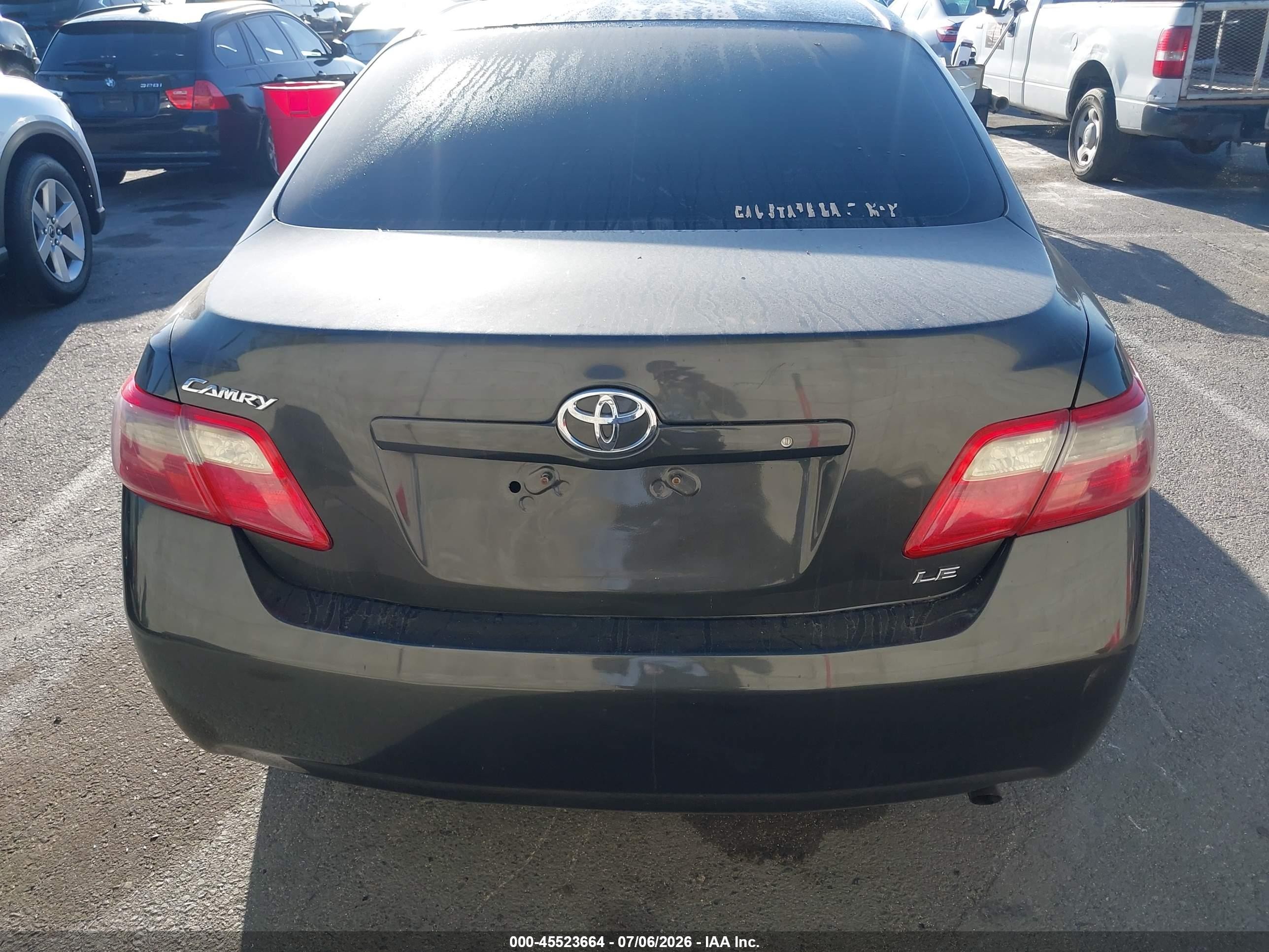 2009 Toyota Camry Le Gray vin: 4T4BE46K99R114712