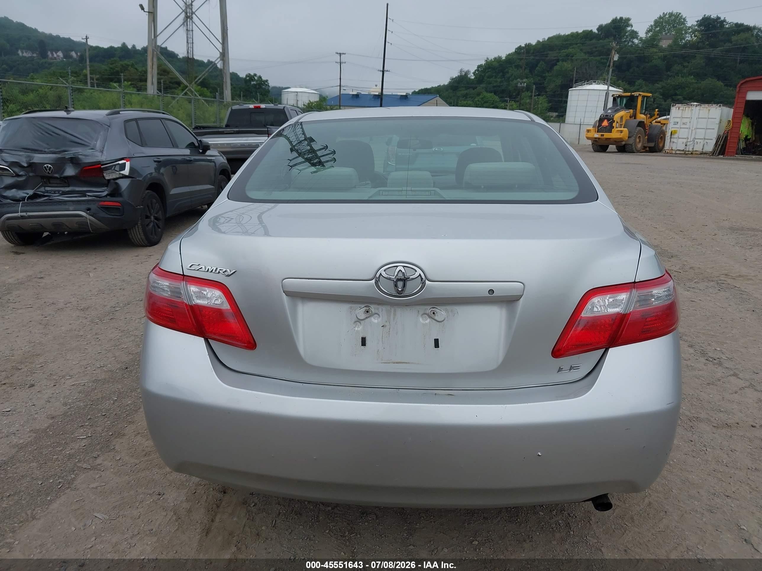 2009 Toyota Camry Le Серебряный vin: 4T4BE46K99R135463