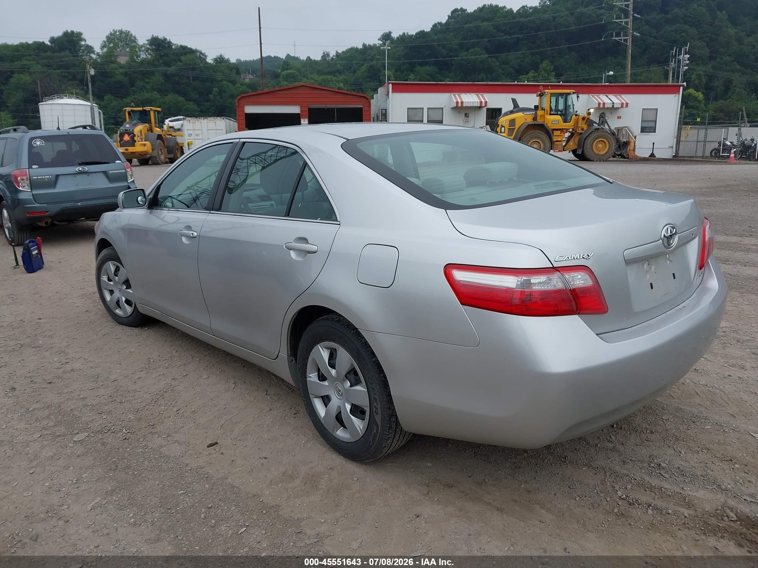 2009 Toyota Camry Le Серебряный vin: 4T4BE46K99R135463