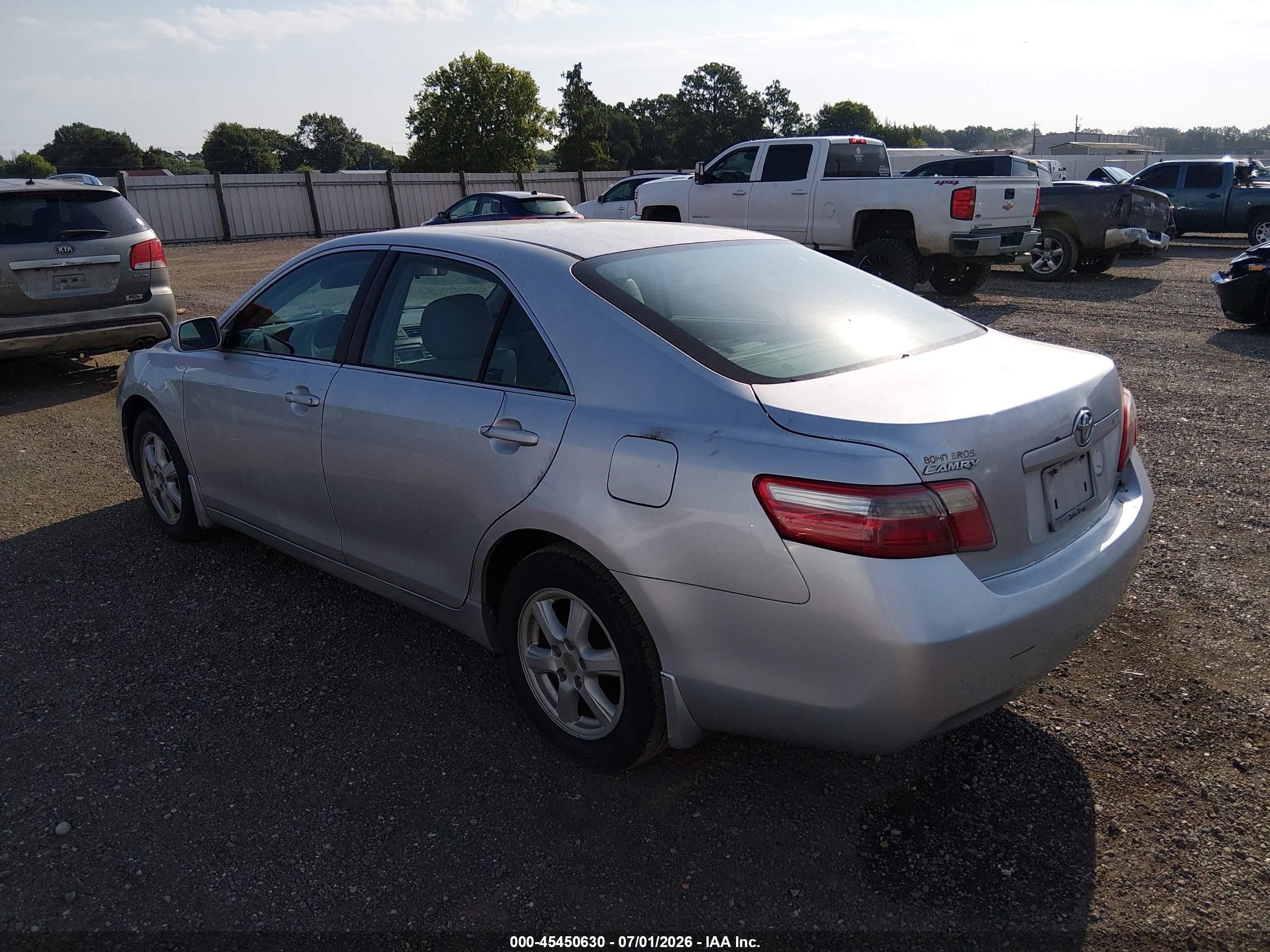 2008 Toyota Camry Le Silver vin: 4T4BE46KX8R015265