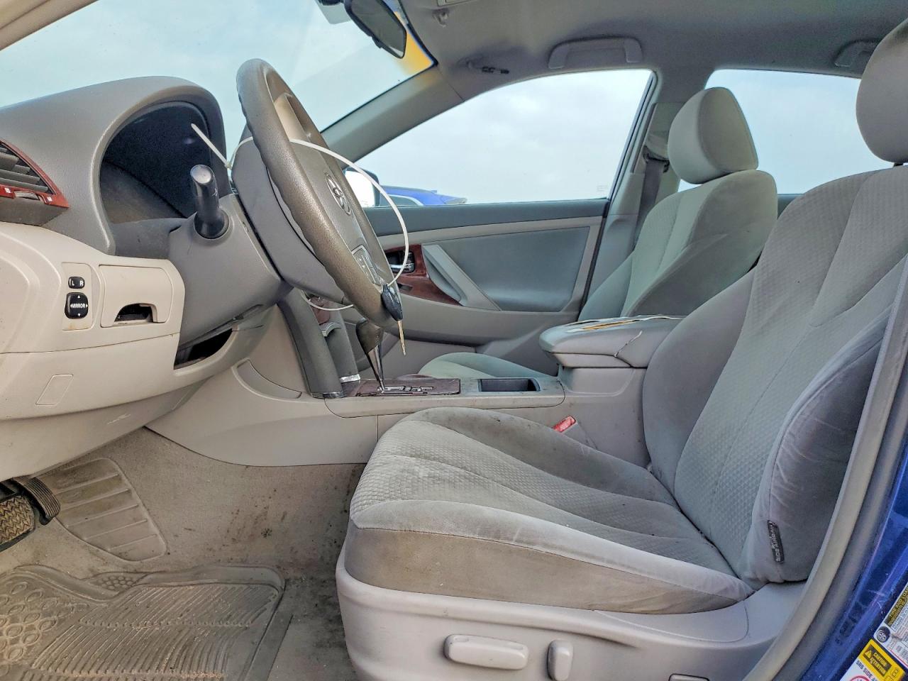 2008 Toyota Camry Ce Blue vin: 4T4BE46KX8R023916