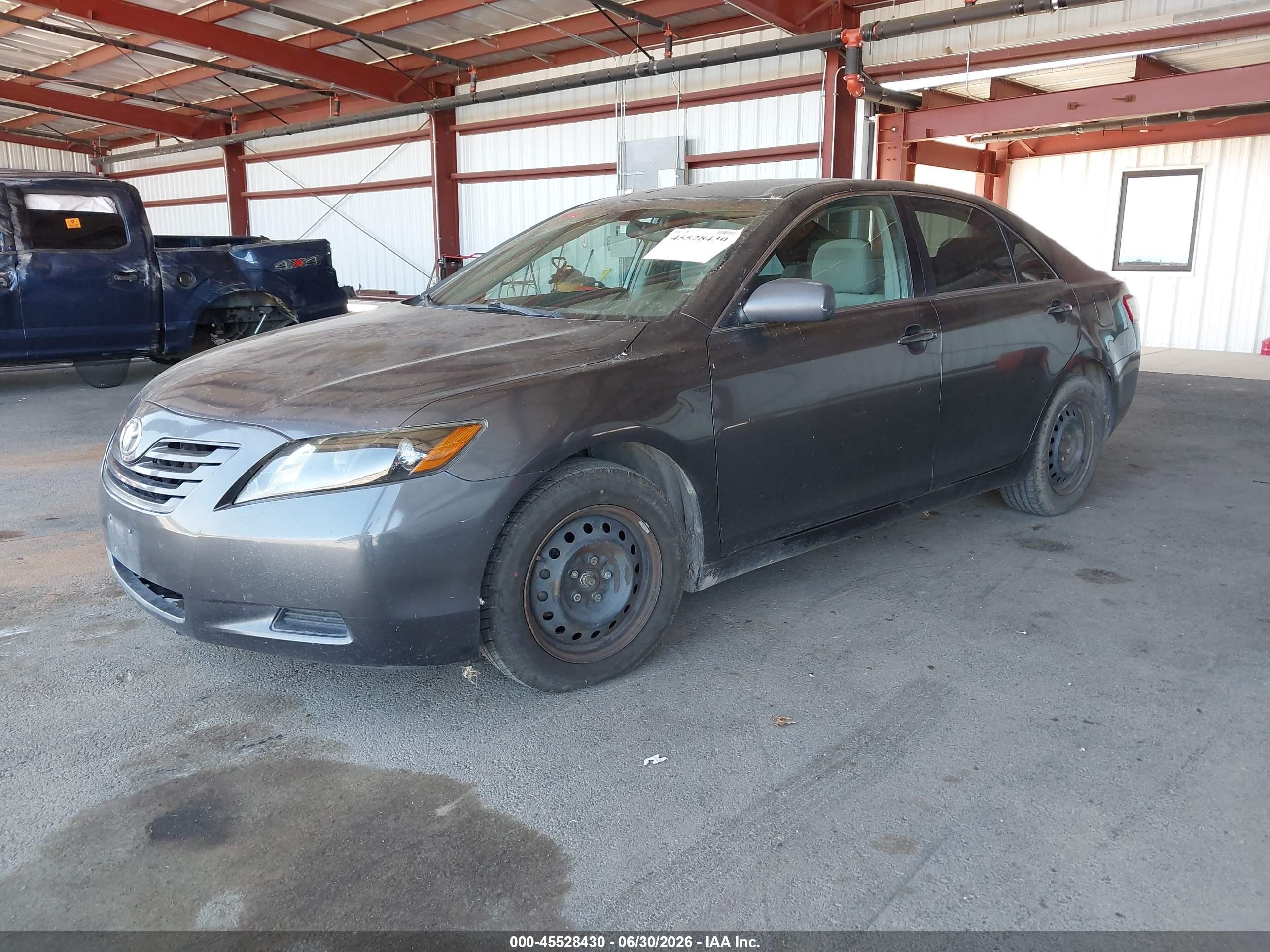 2008 Toyota Camry Le Gray vin: 4T4BE46KX8R038531