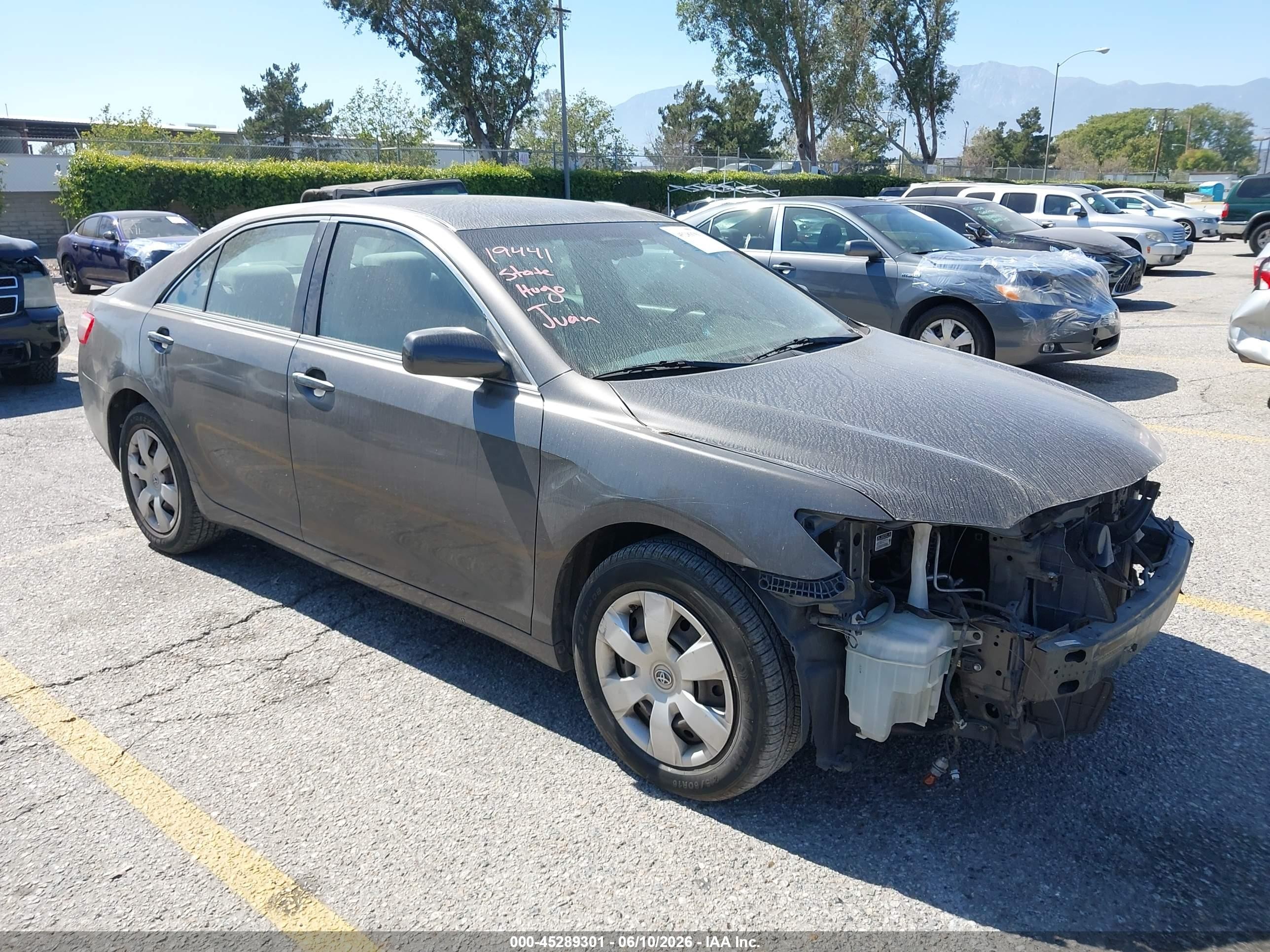 2008 Toyota Camry Le Gray vin: 4T4BE46KX8R046998