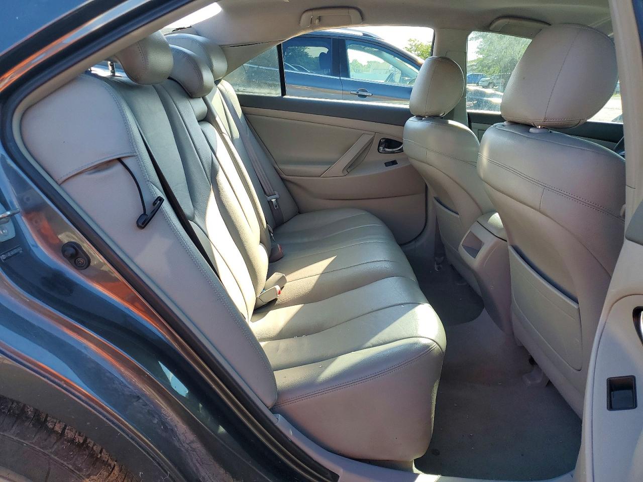 2009 Toyota Camry Le Gray vin: 4T4BE46KX9R049434
