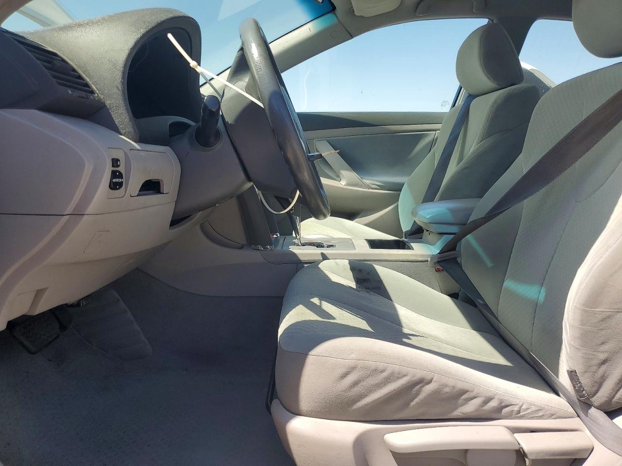 2009 Toyota Camry Base Silver vin: 4T4BE46KX9R068548