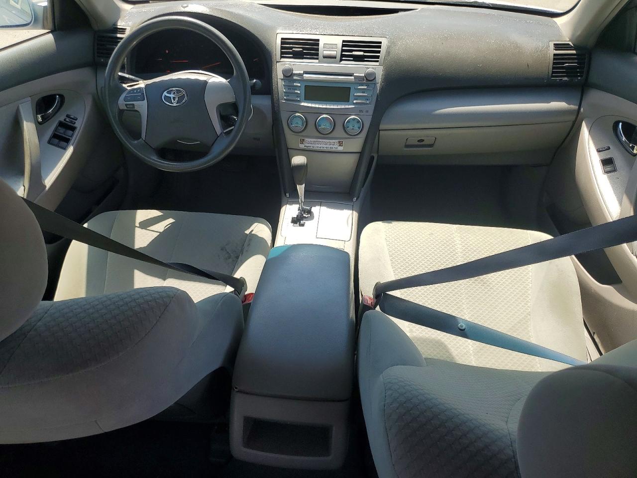 2009 Toyota Camry Base Silver vin: 4T4BE46KX9R068548
